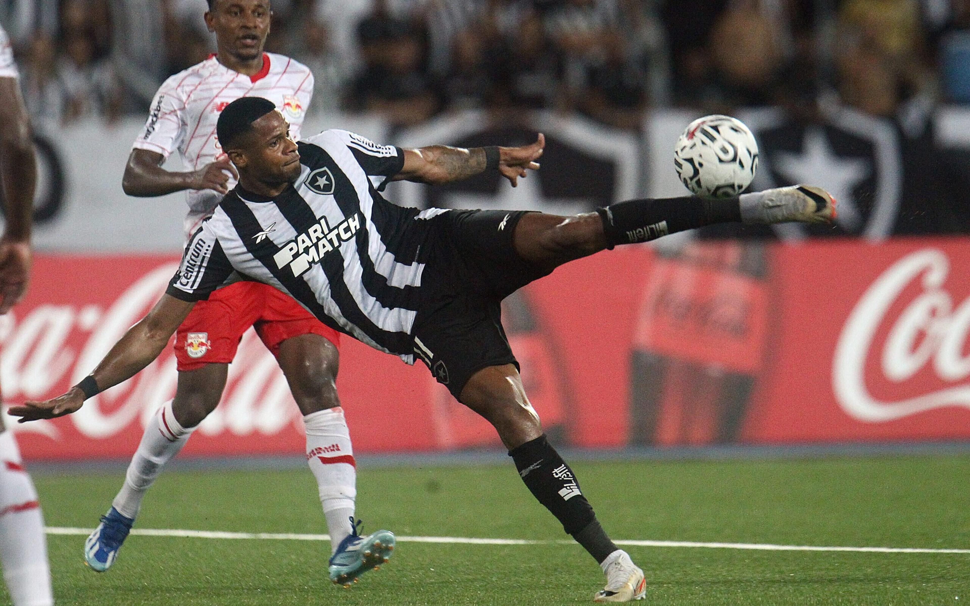 Júnior Santos brilha, e Botafogo vence RB Bragantino pelo jogo de ida da Libertadores