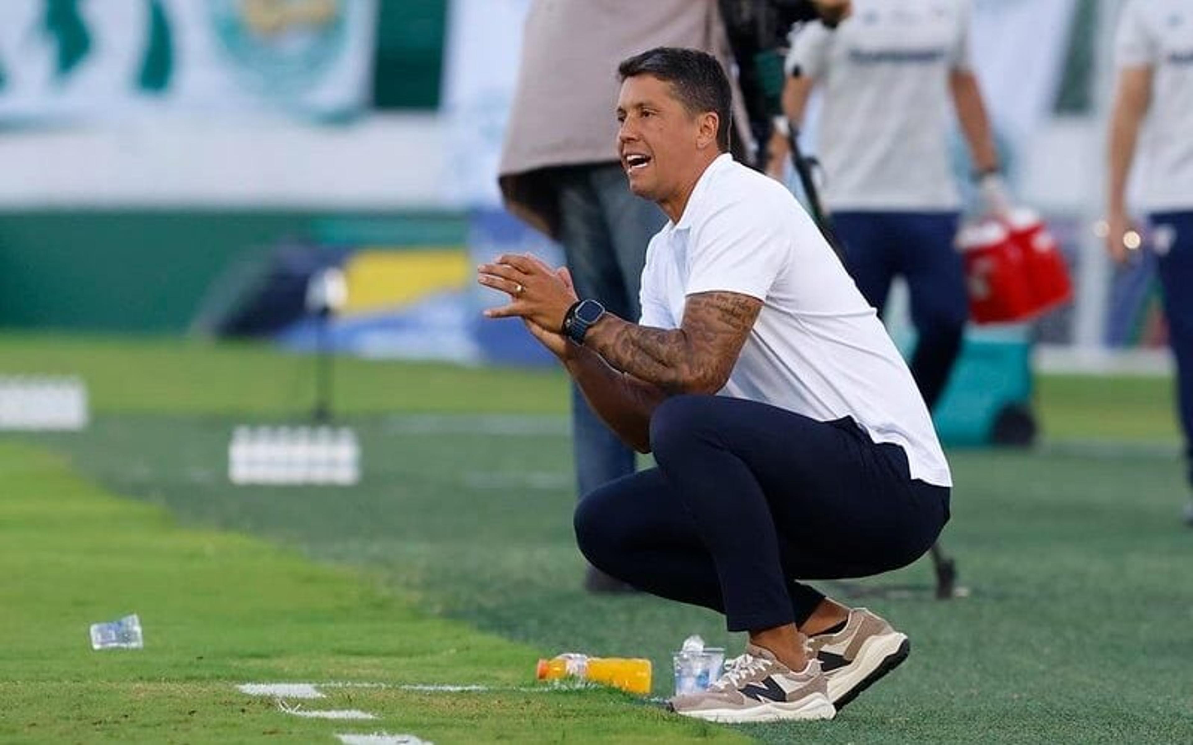 Carpini elogia atuação do São Paulo, e evita falar da arbitragem e de Abel Ferreira