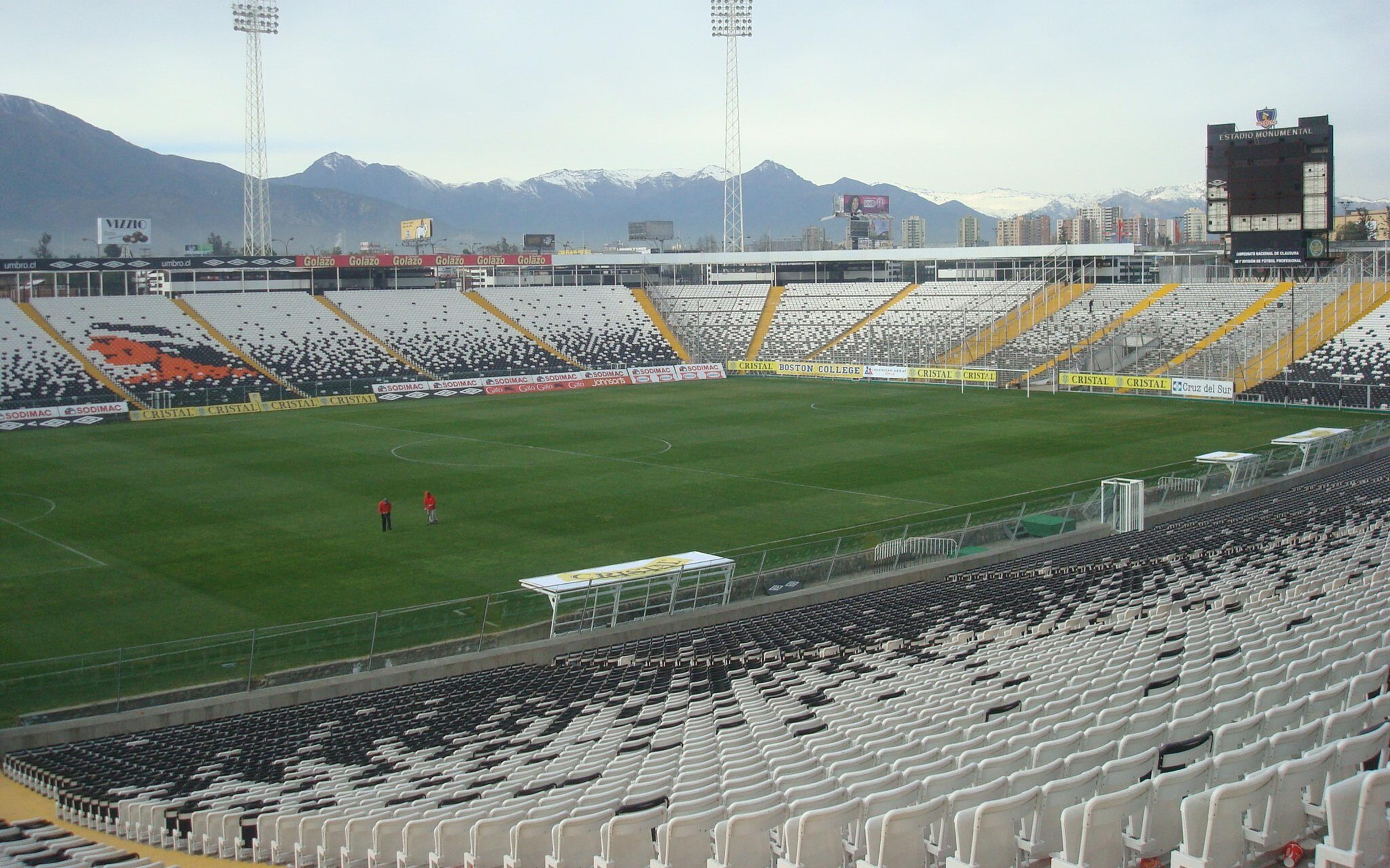 Coco-Colo pode ficar sem seu estádio para enfrentar o Fluminense na Libertadores