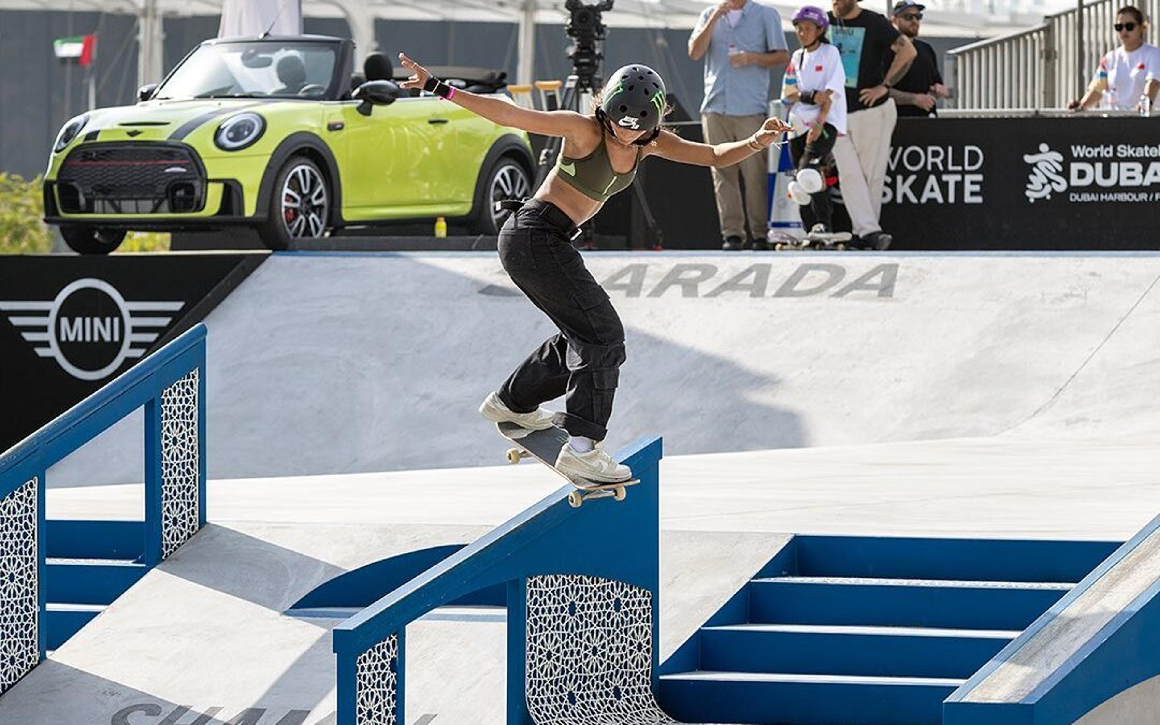 Rayssa Leal não acerta segunda manobra, e japonesa vence mais um pré-olímpico de skate