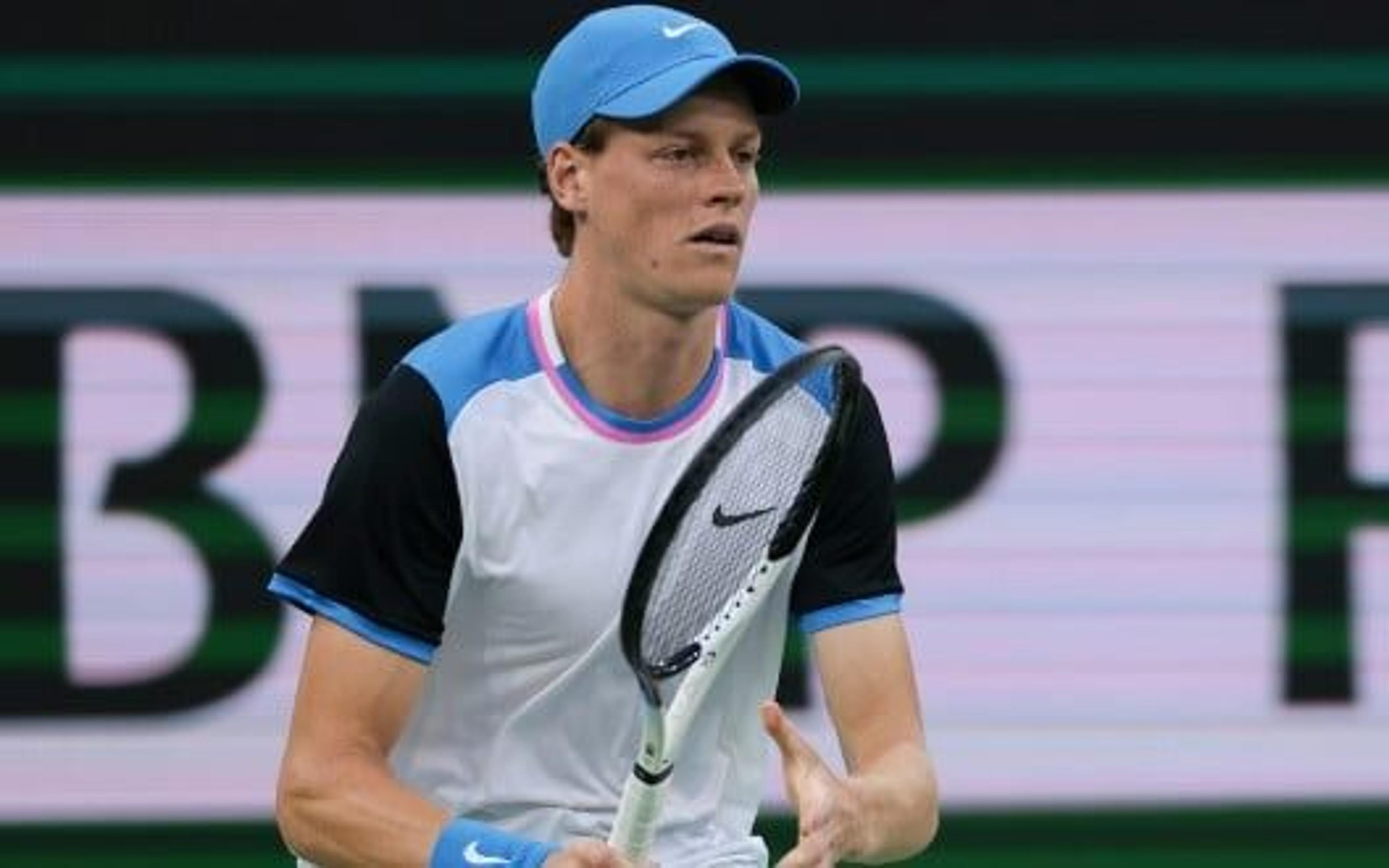 Jannik Sinner derrota Jiri Lehecka, vai à semifinal em Indian Wells e passa marca histórica