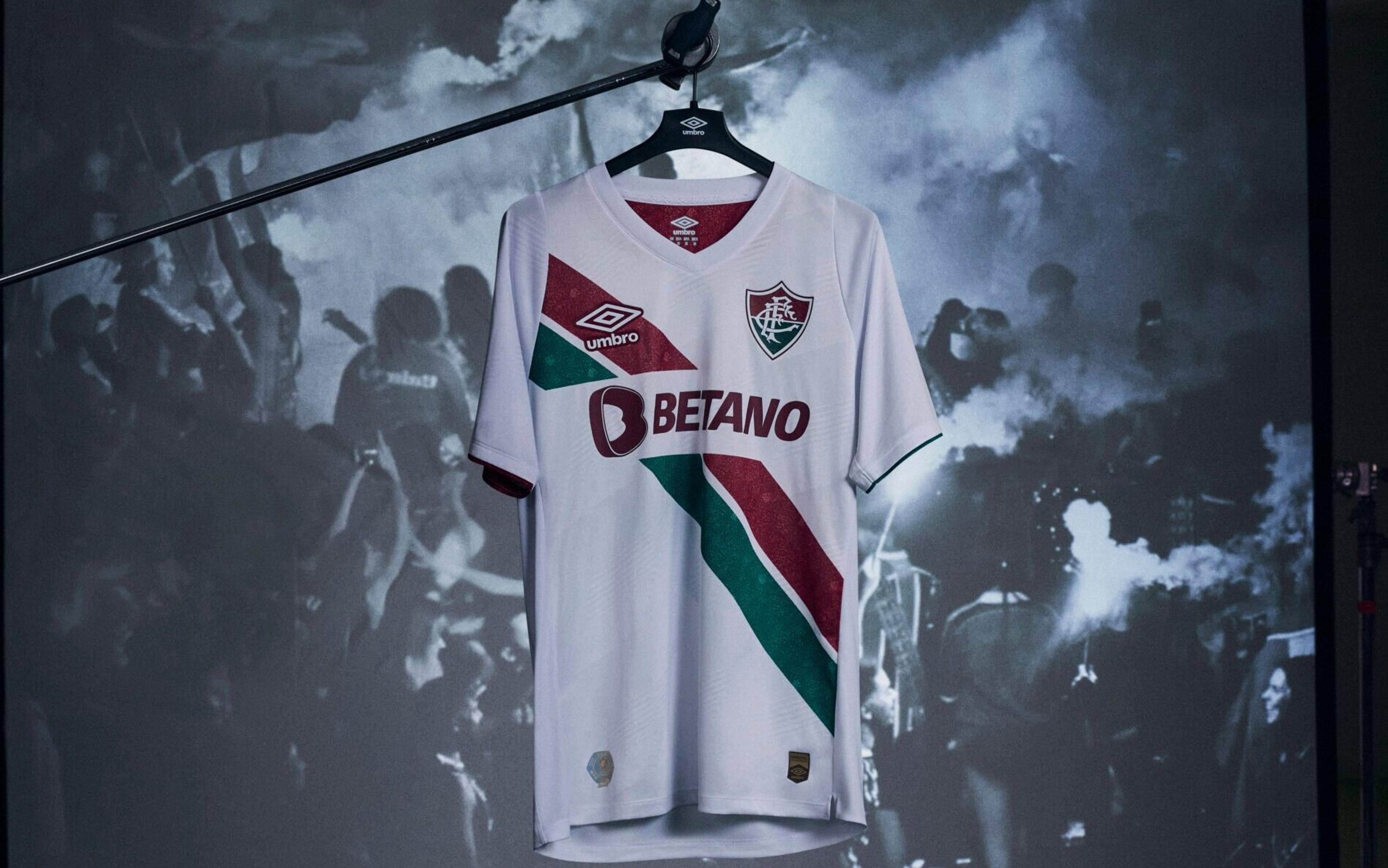 Fluminense lança segundo uniforme; confira fotos e valores