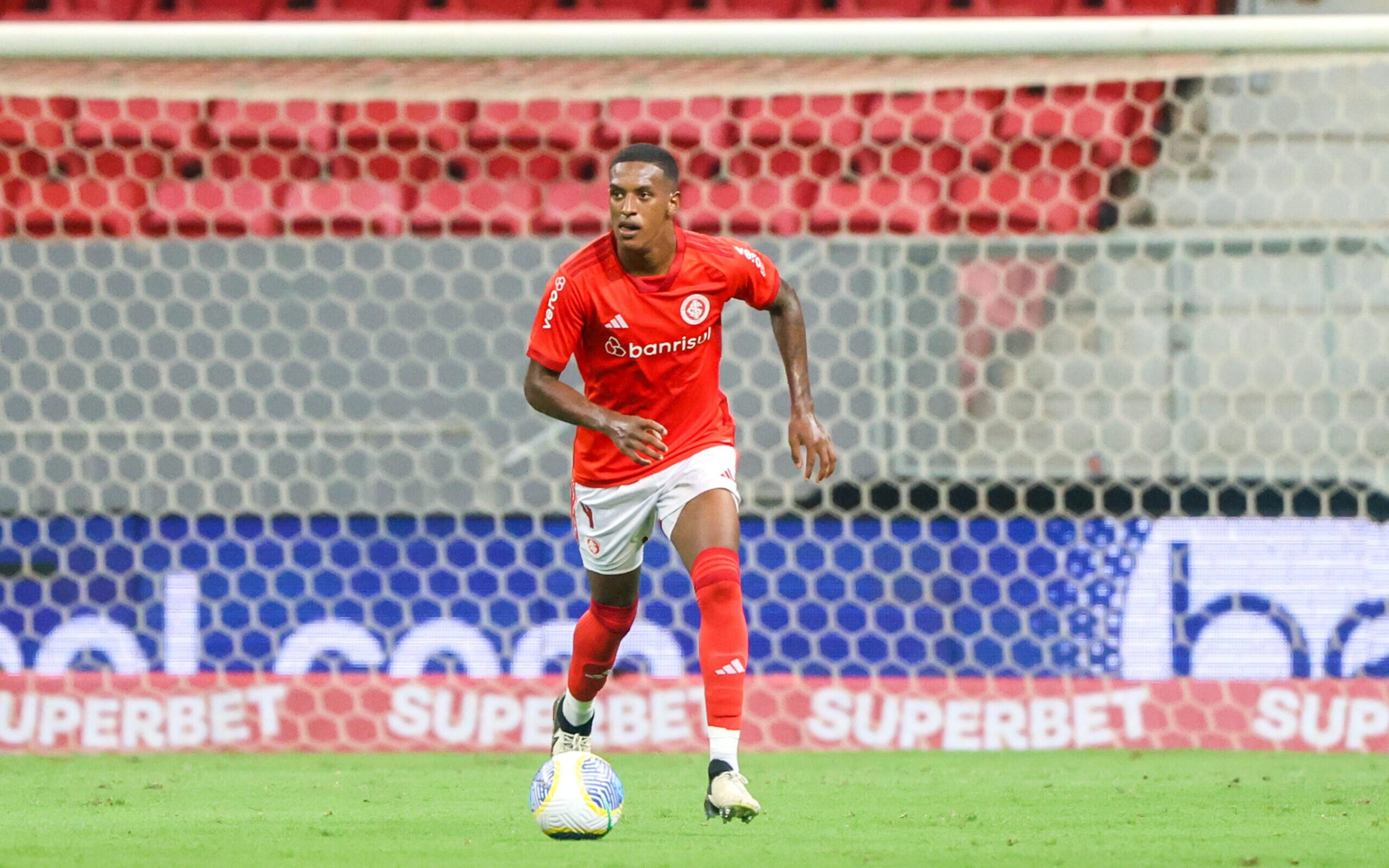 Internacional cogita rescindir contrato de jogador após lance polêmico na semifinal do Gauchão