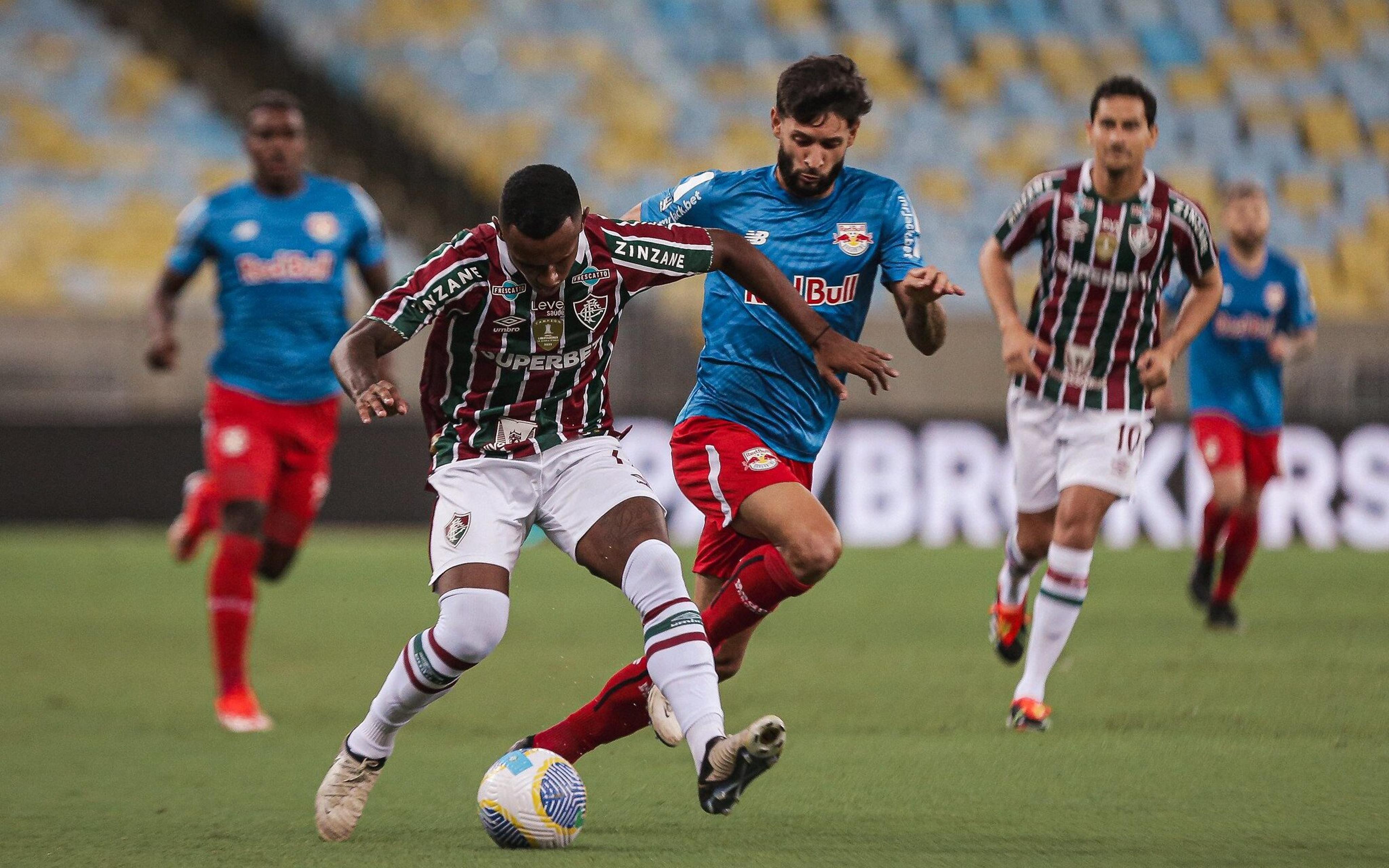 Fluminense sofre apagão e fica no empate com o Bragantino em estreia no Brasileirão