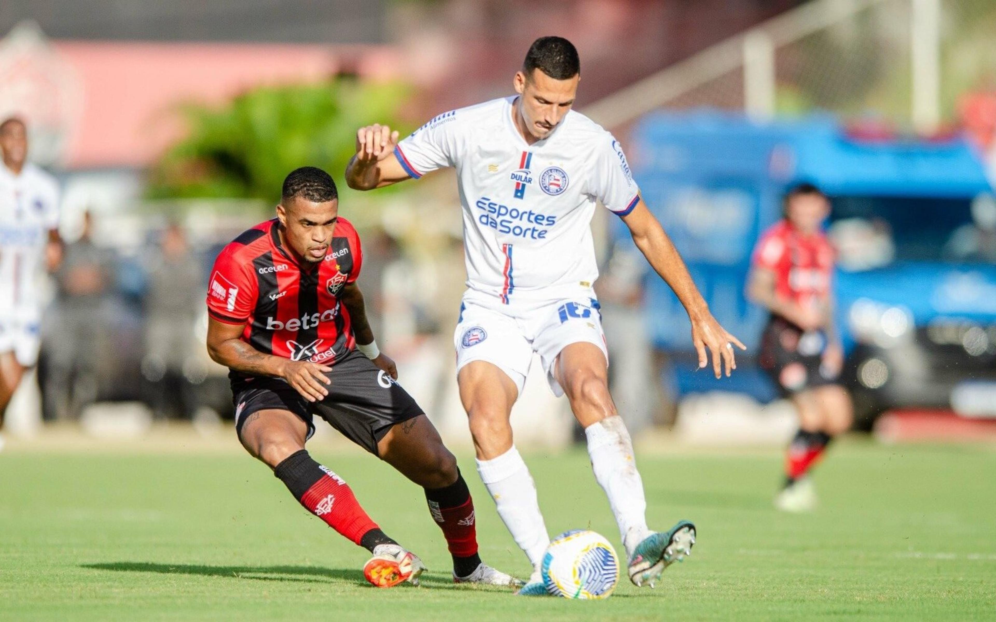 Torcedores de Vitória e Bahia reagem ao emocionante empate por 2 a 2 no Barradão