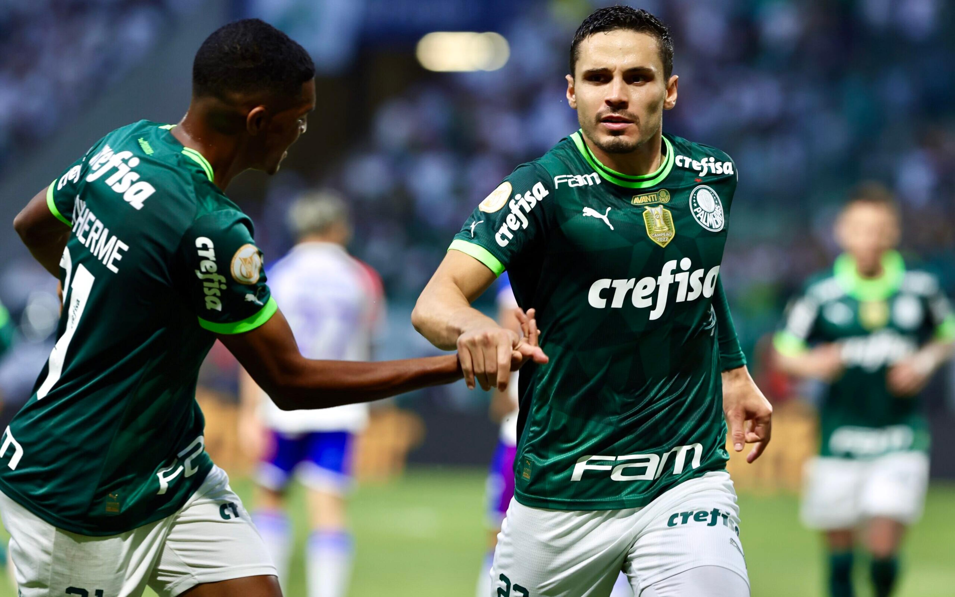 Luís Guilherme ou Veiga? Abel terá três treinos para definir Palmeiras que pega o São Paulo