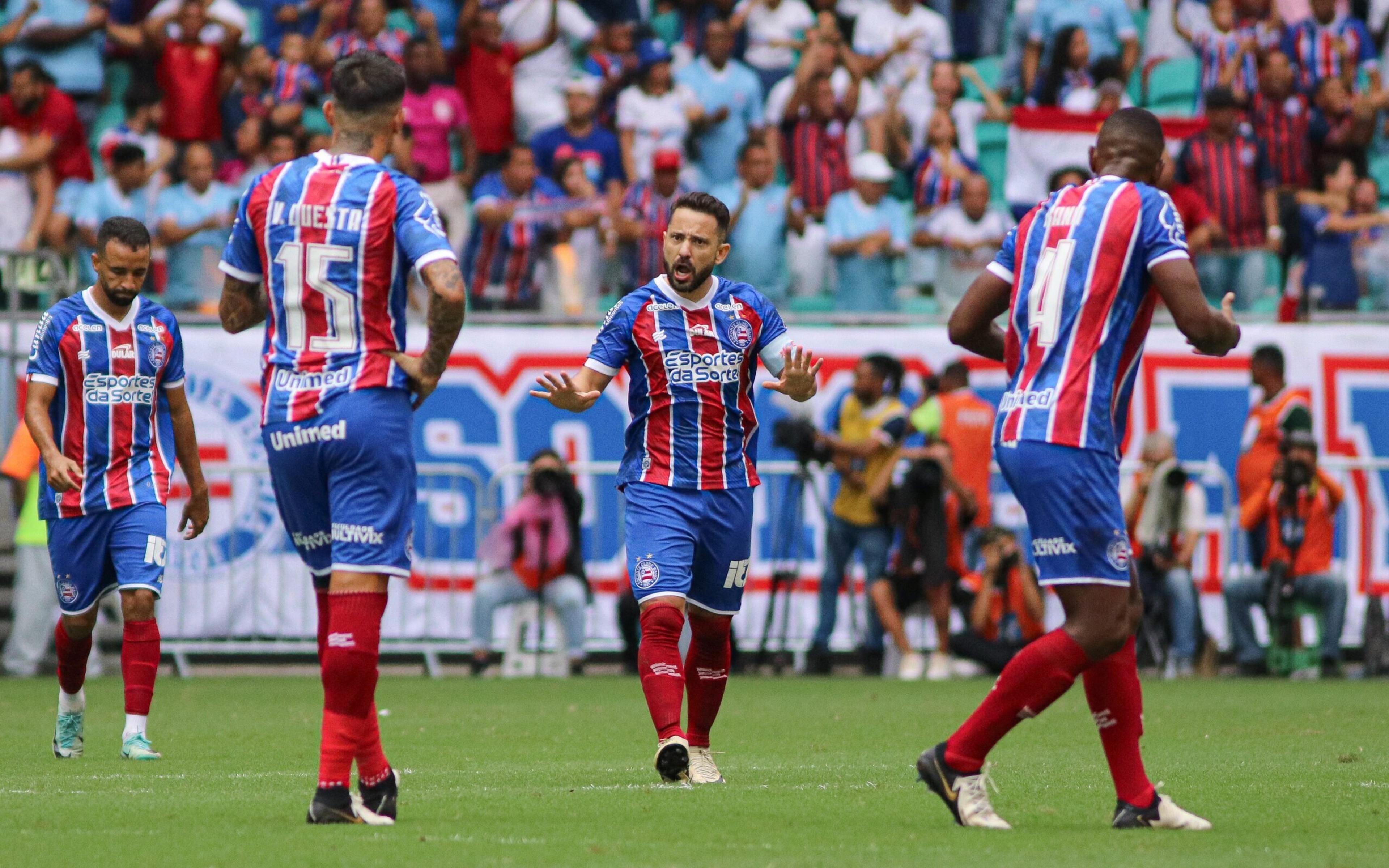 Bahia x Vitória: Everton Ribeiro alfineta arbitragem no intervalo da final