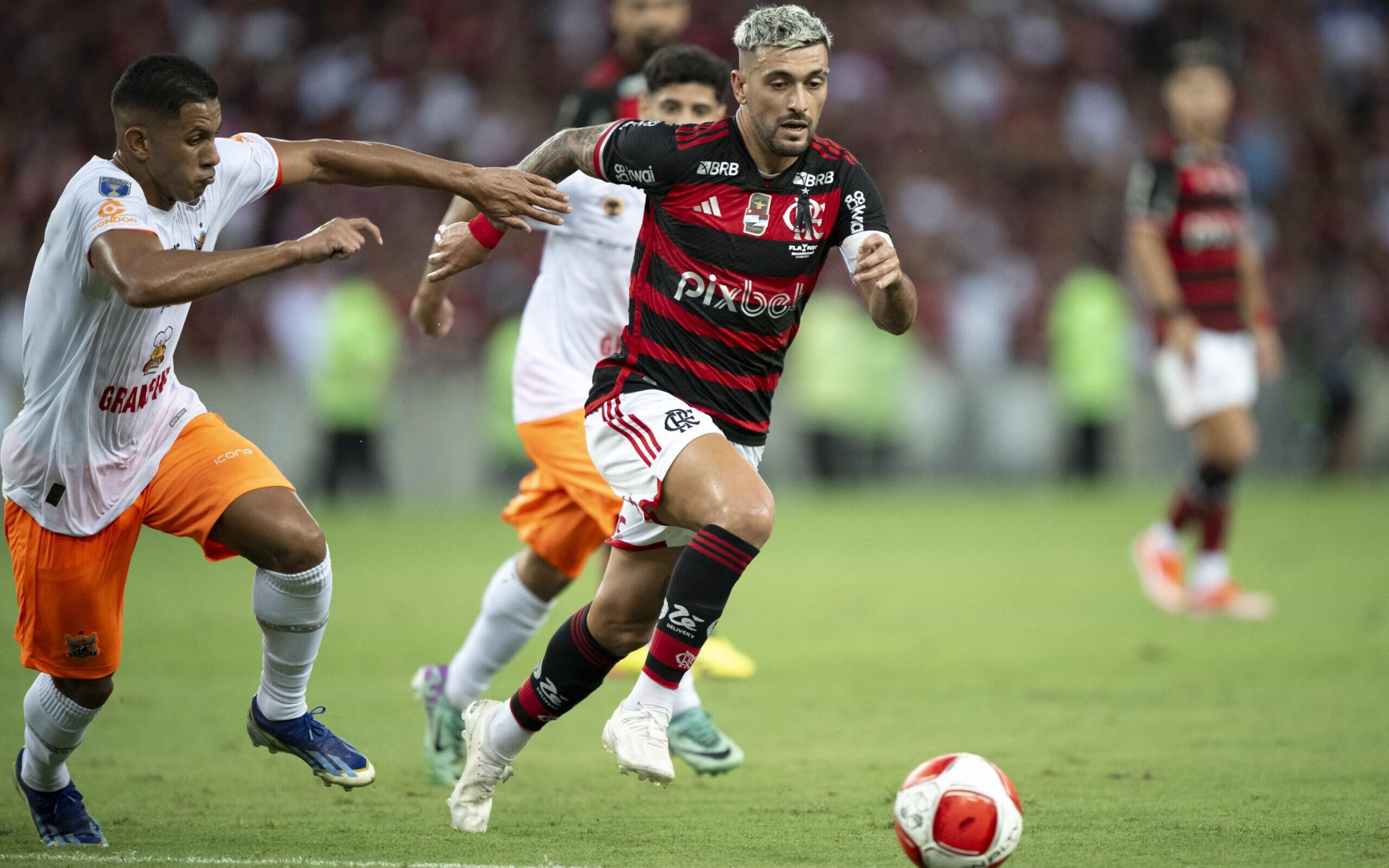 Arrascaeta provoca rivais após título do Carioca com Flamengo e manda recado para adversários