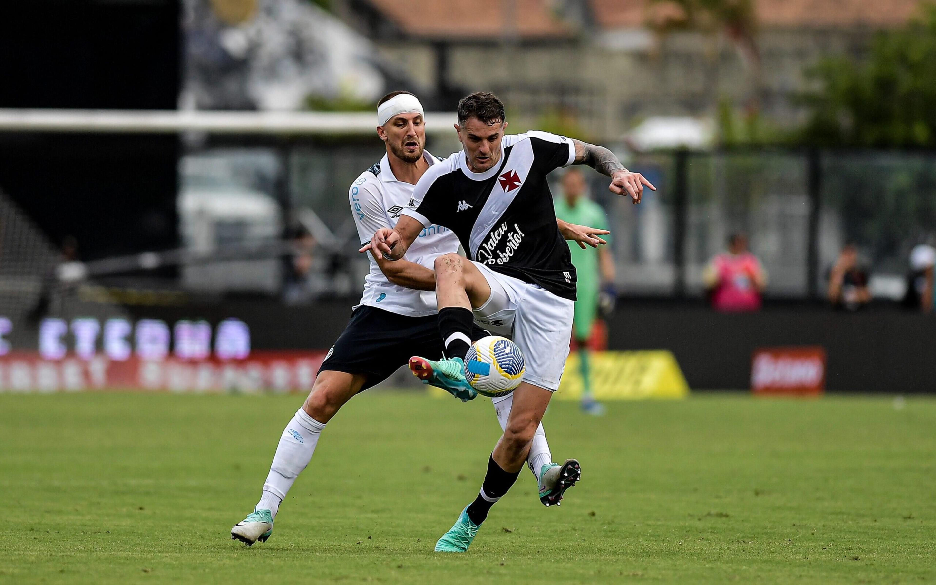 CBF divulga análise de possíveis pênaltis em Vasco x Grêmio