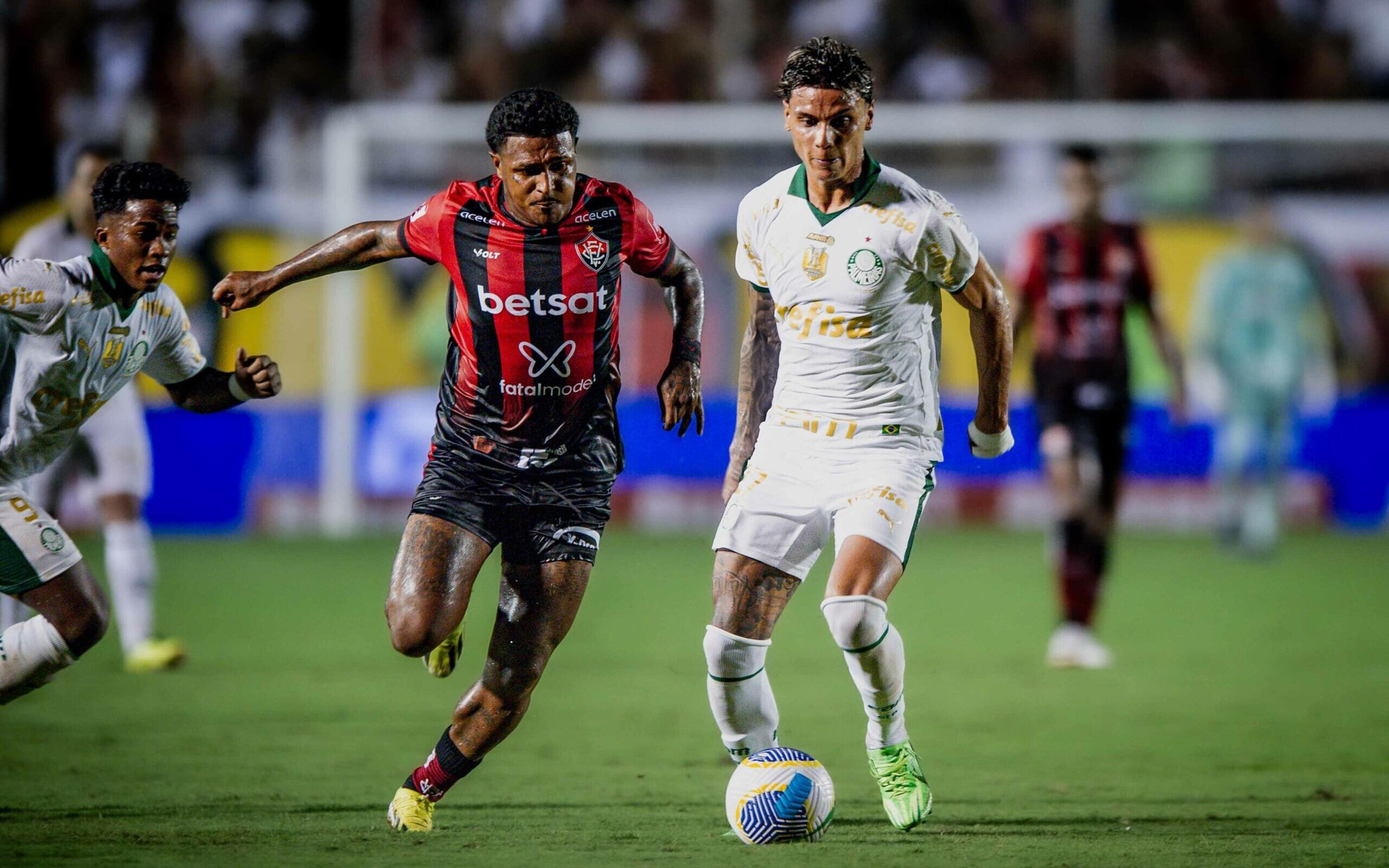 Palmeiras vence o Vitória na primeira rodada do Brasileirão