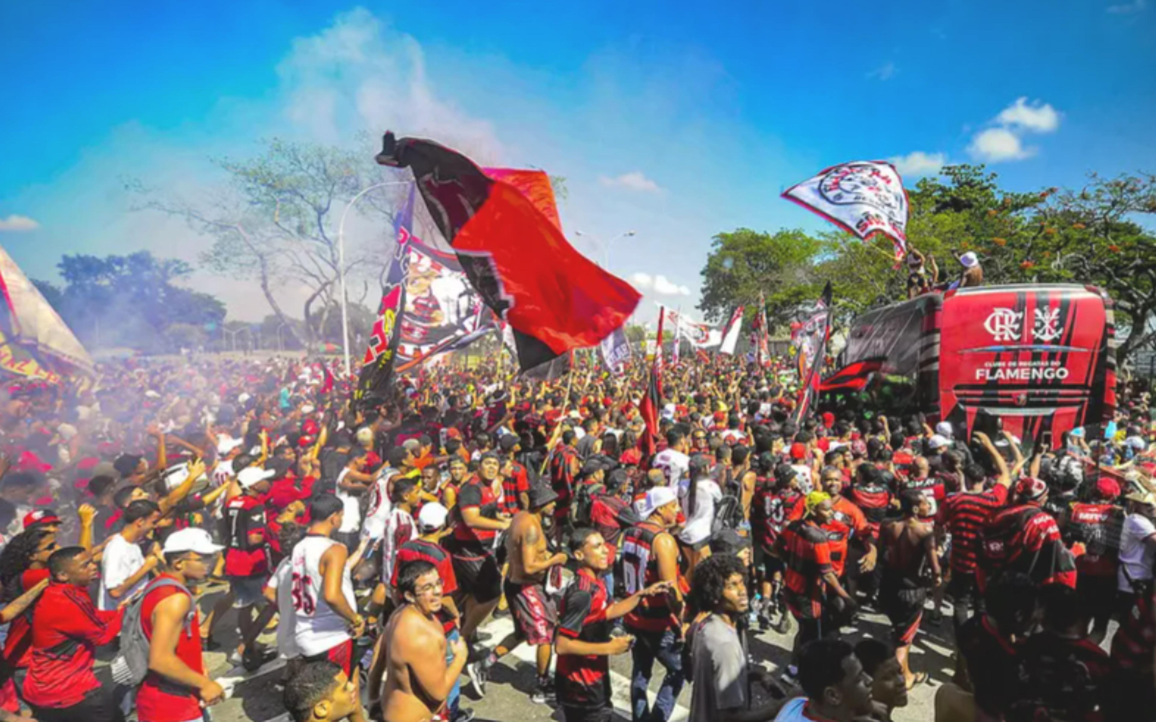 Torcedores do Flamengo decidem quem foi o vilão na derrota no clássico pelo Brasileirão