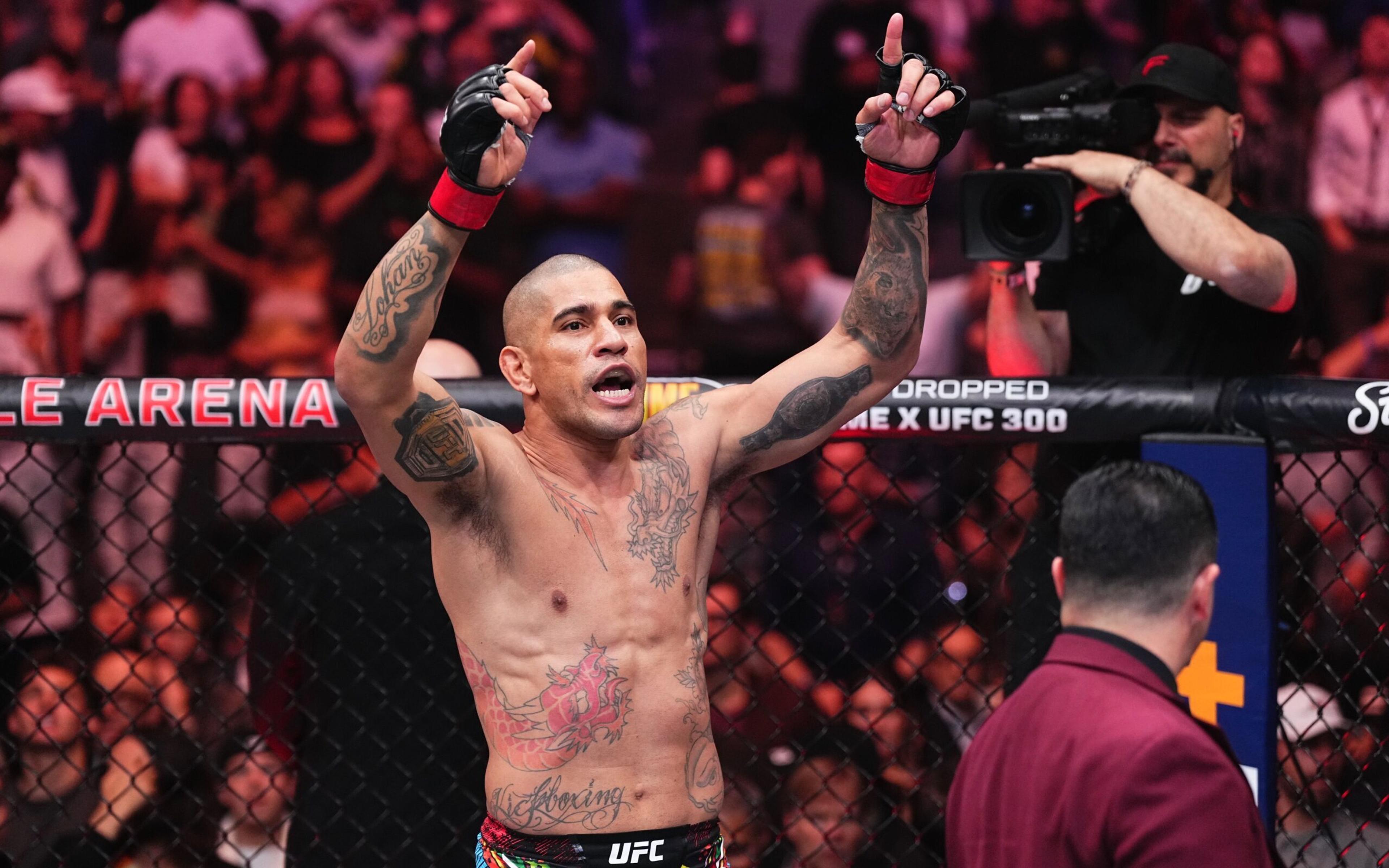 UFC 300: Alex Poatan brilha e mantém cinturão dos meio-pesados