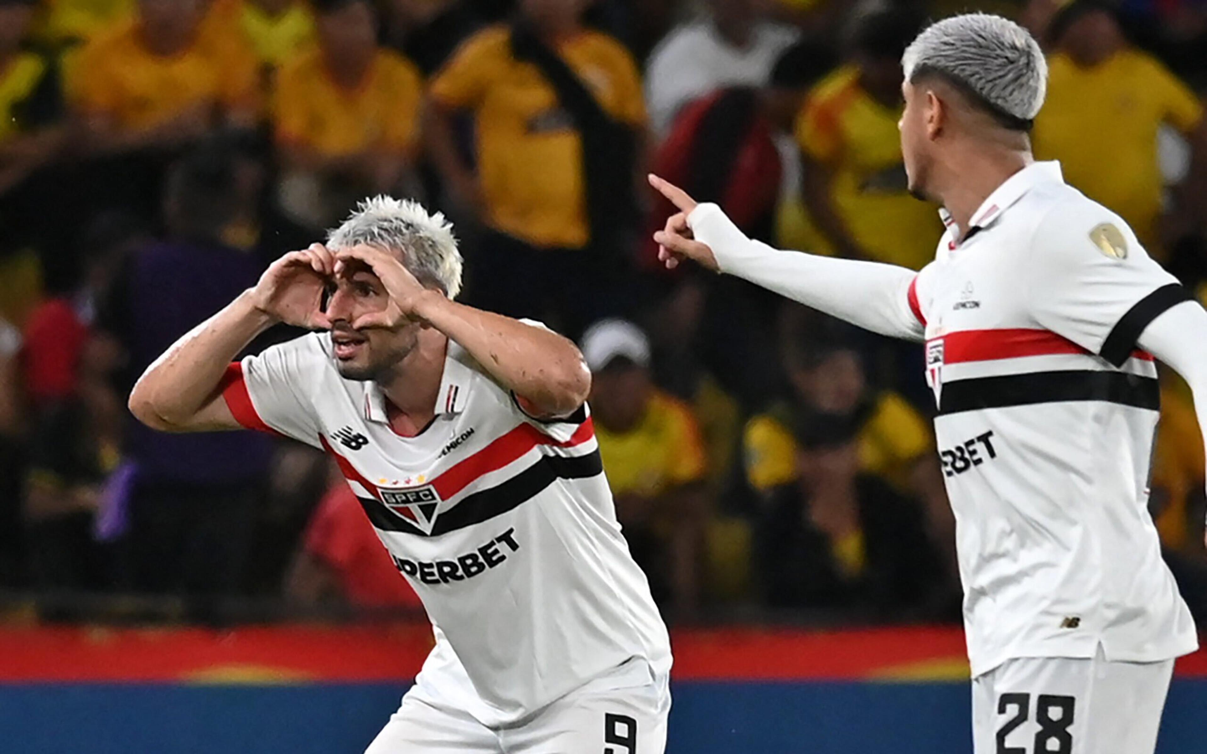 São Paulo convence na estreia de Zubeldía e vence o Barcelona-EQU pela Libertadores