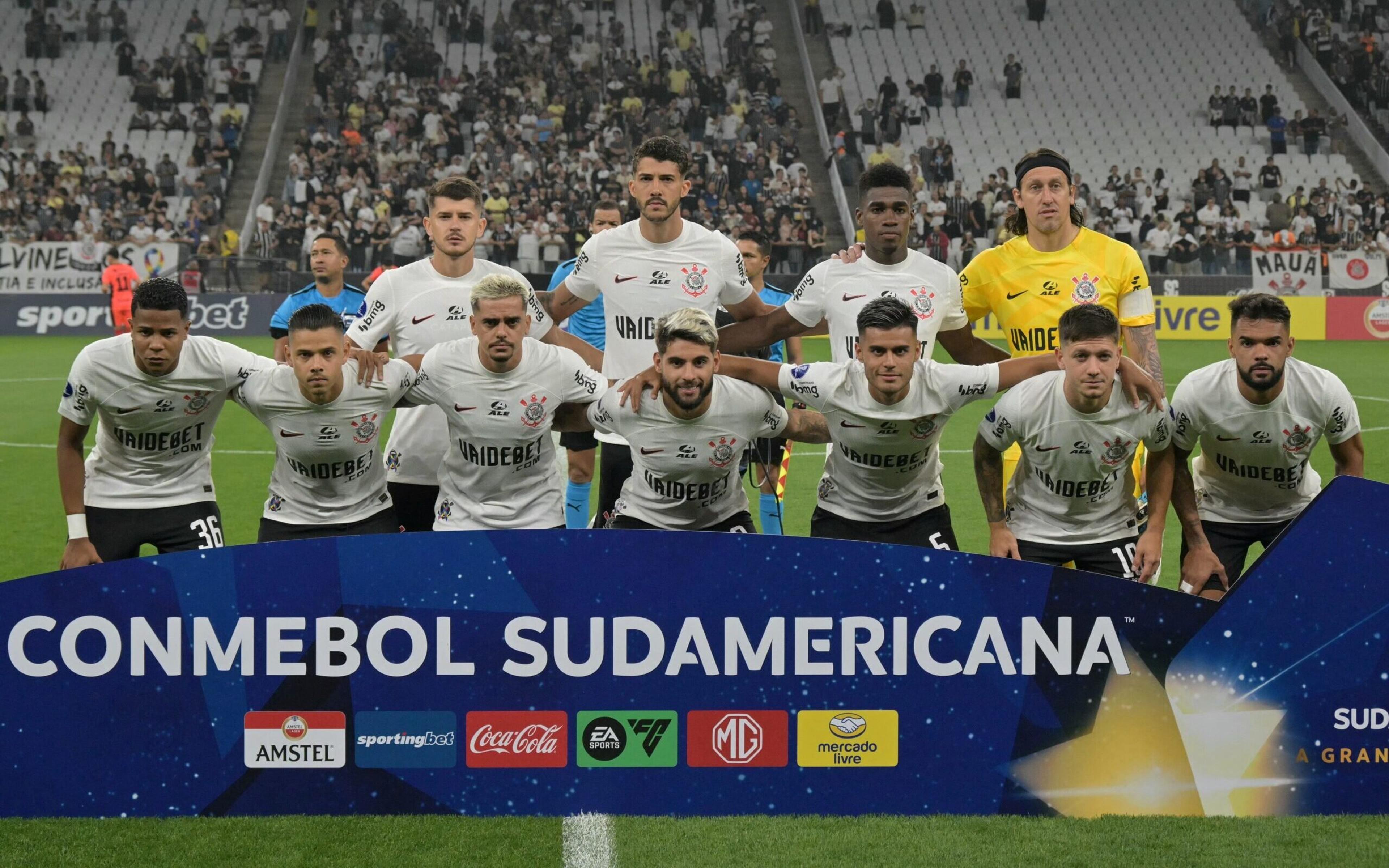 Torcedores do Corinthians exaltam Romero e elegem o pior em campo na Sul-Americana