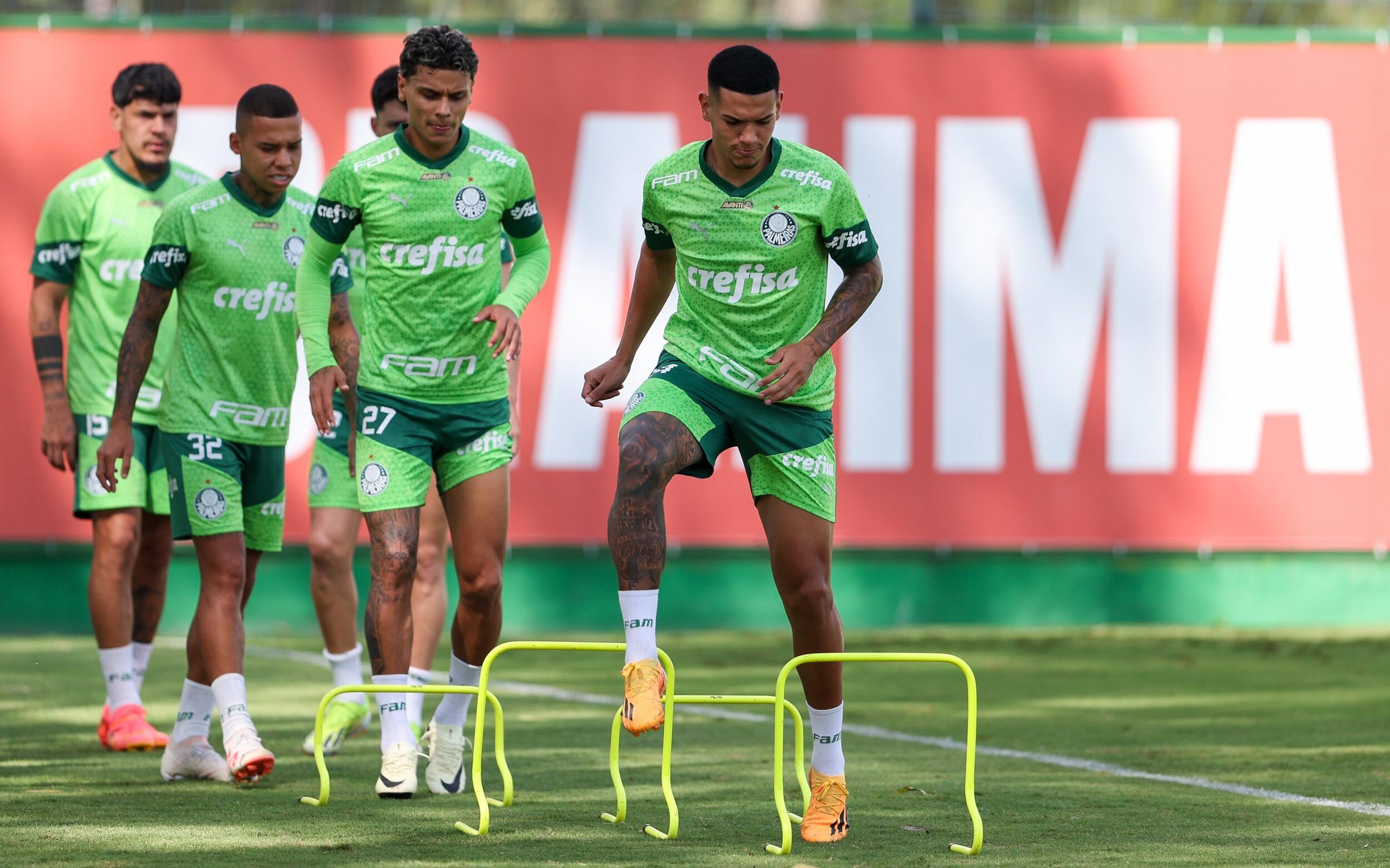 Reservas treinam e Abel dá pista de que vai poupar Palmeiras para estreia da Libertadores