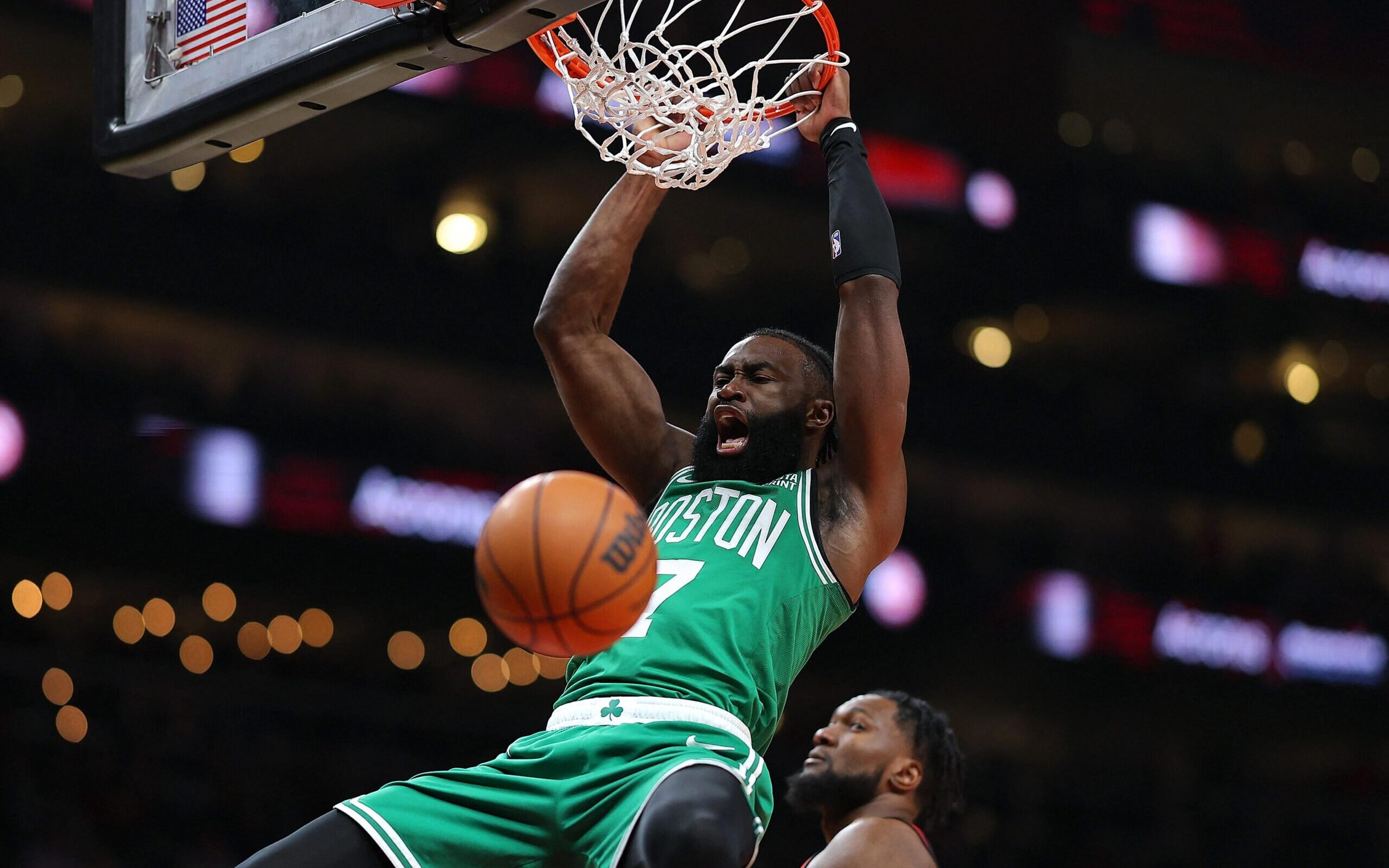 Próximo de começar os playoffs, Boston Celtics se preocupa com lesão de Jaylen Brown