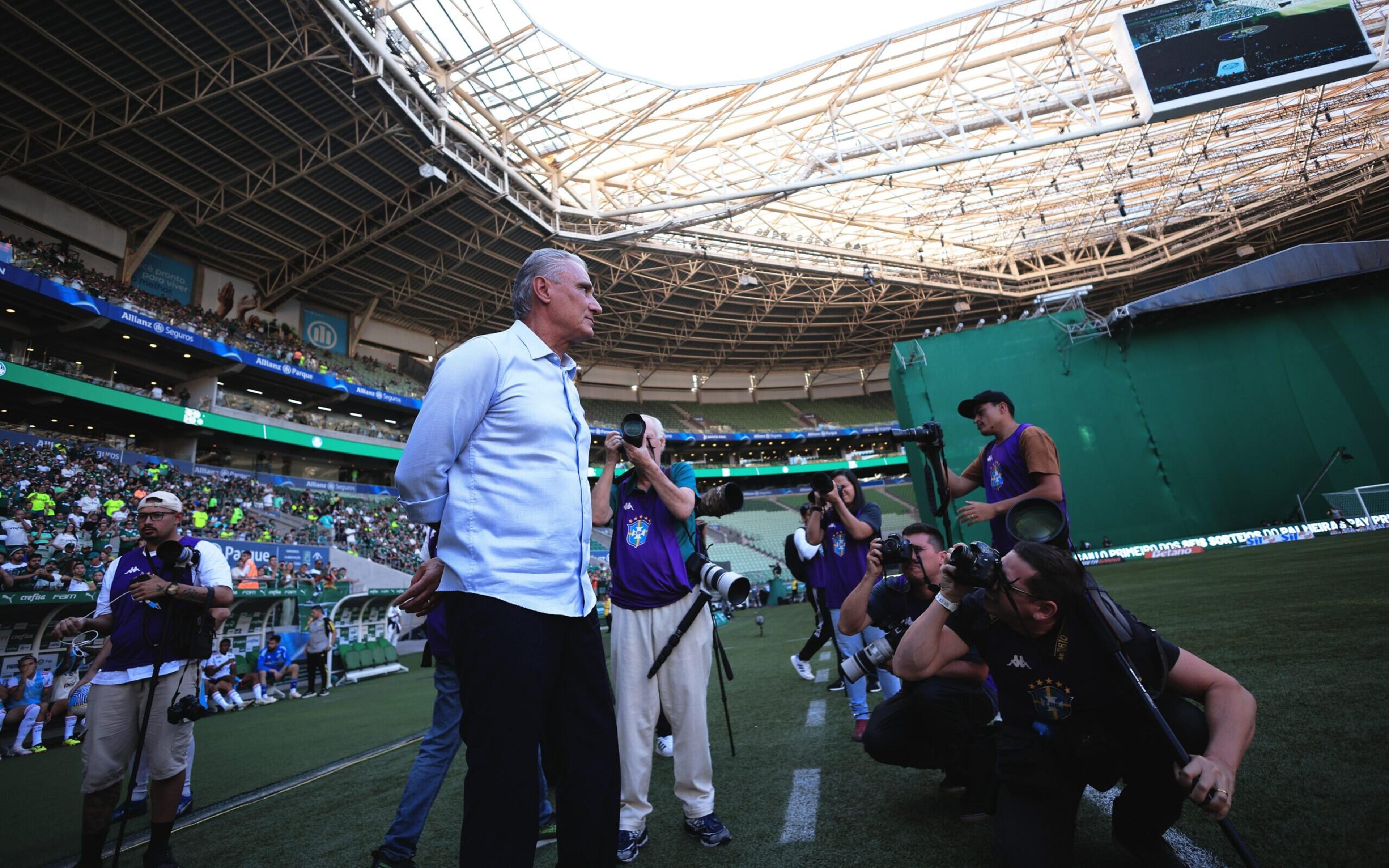 Palmeiras se desculpa ao Flamengo por cusparada em Tite e estuda punição