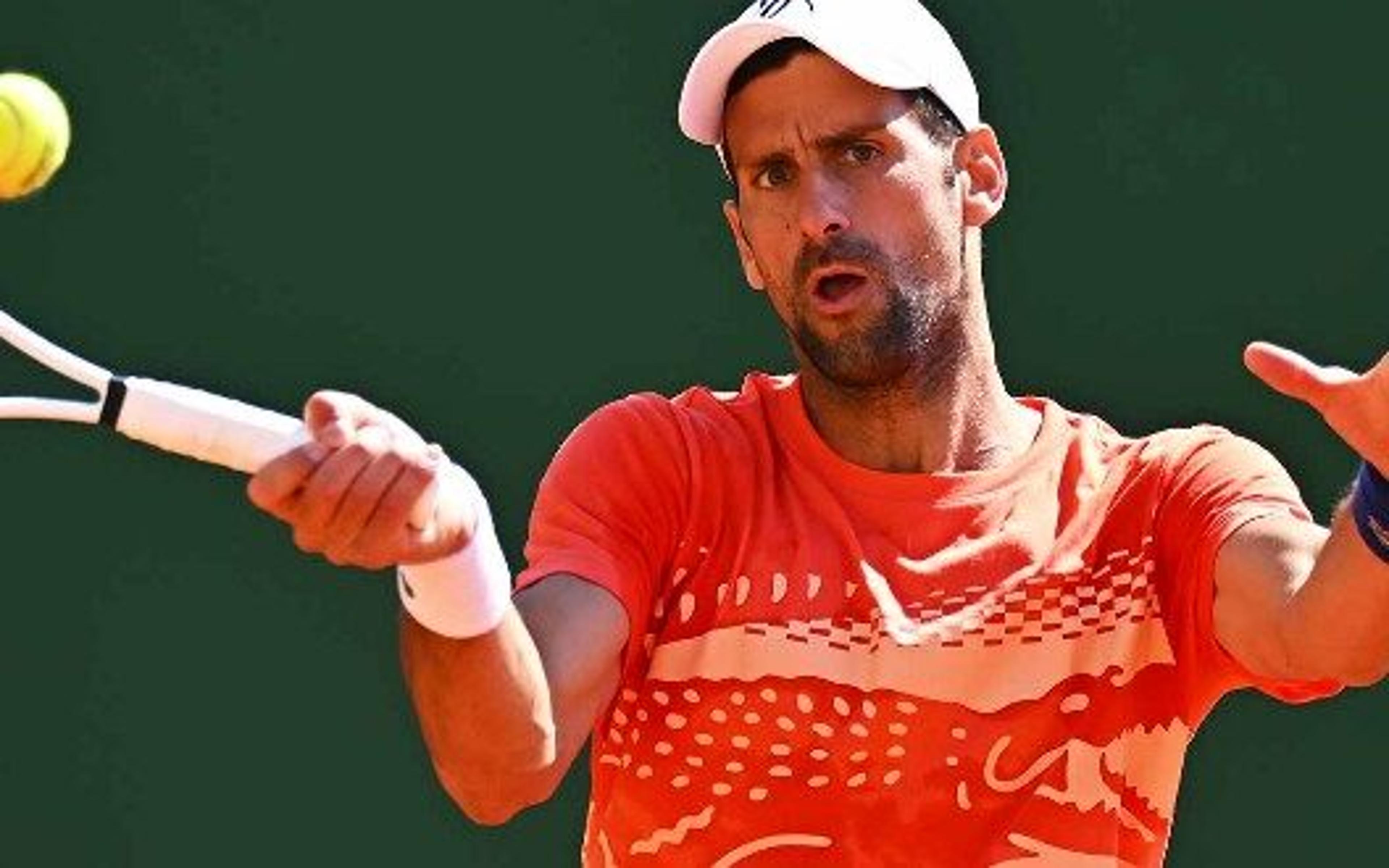 Djokovic bate recorde de Federer no ranking