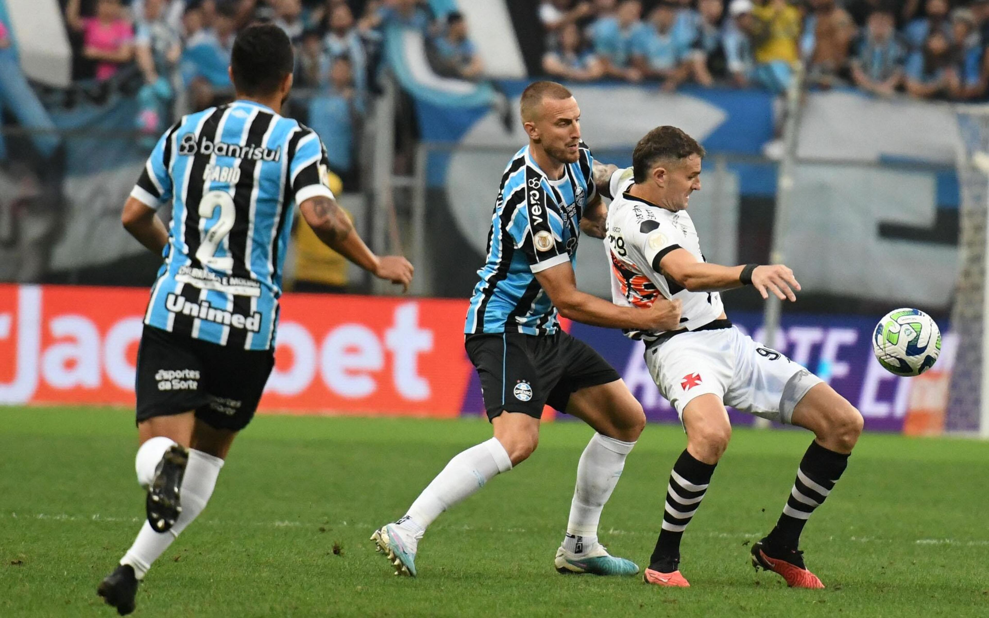 Vasco x Grêmio: onde assistir, escalações e horário do jogo pelo Brasileirão