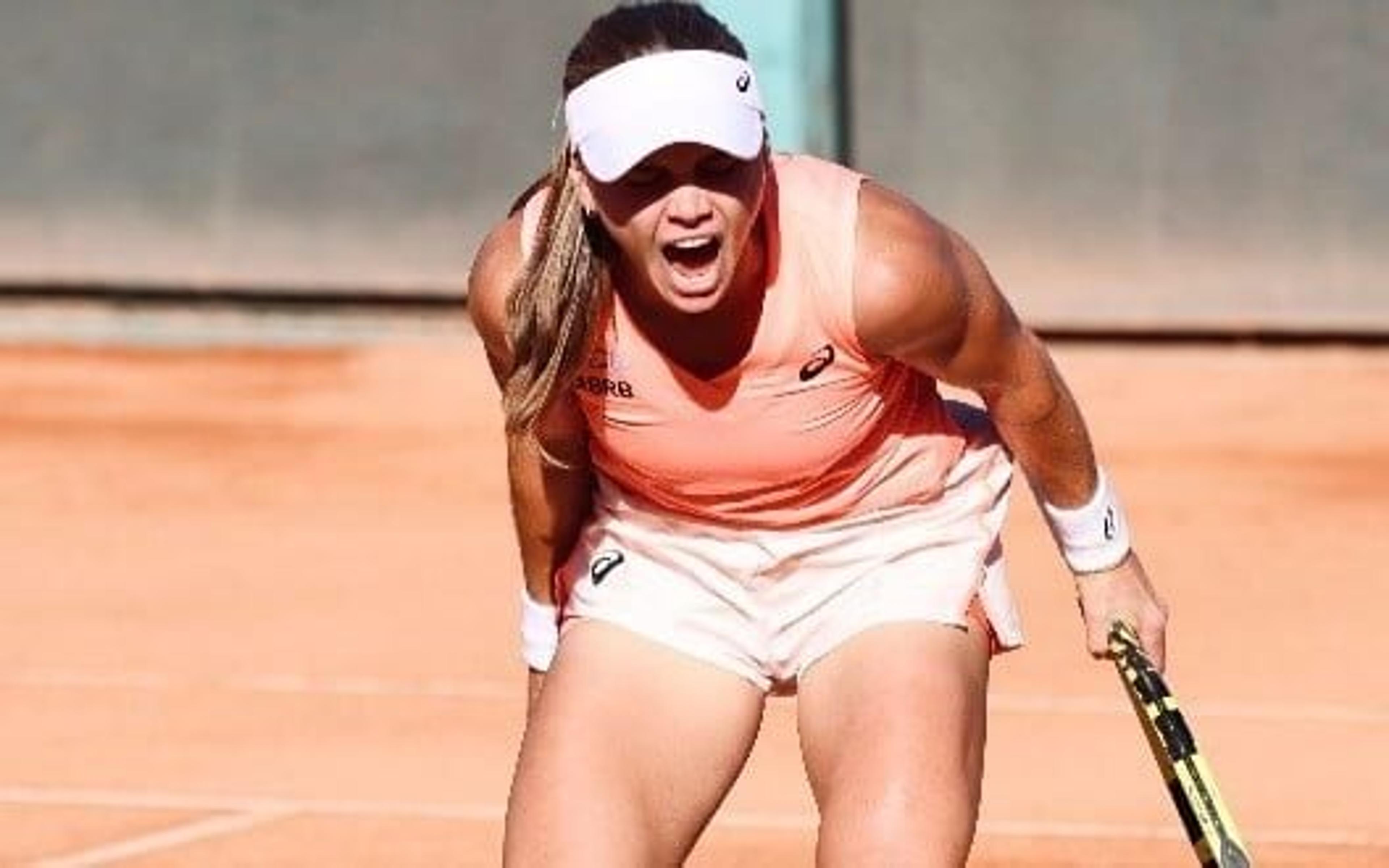 Laura Pigossi brilha e derruba embalada top 70 no WTA de Bogotá