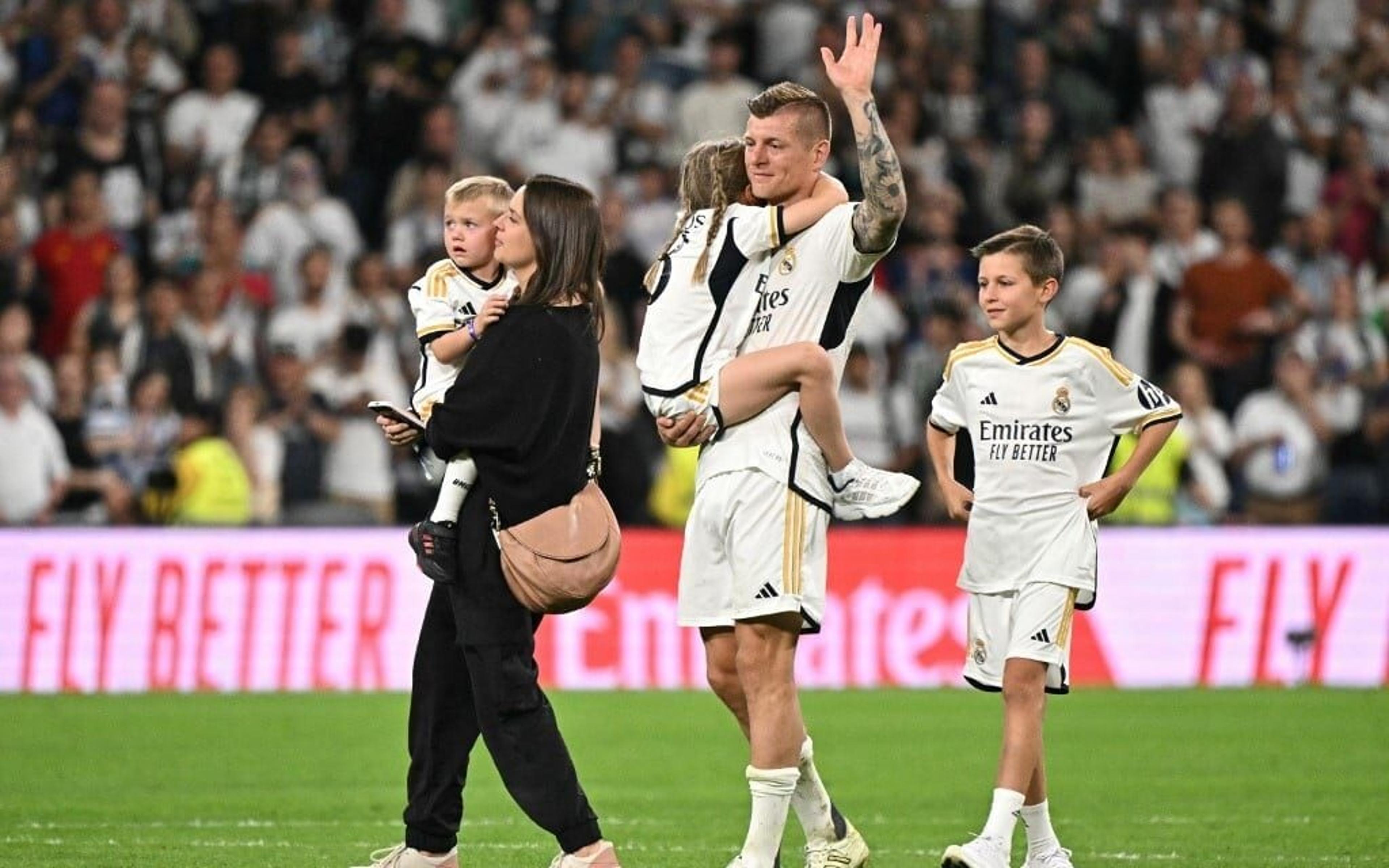 Kroos abre o jogo ao ver os filhos chorando no gramado do Santiago Bernabéu: ‘Isso me matou’