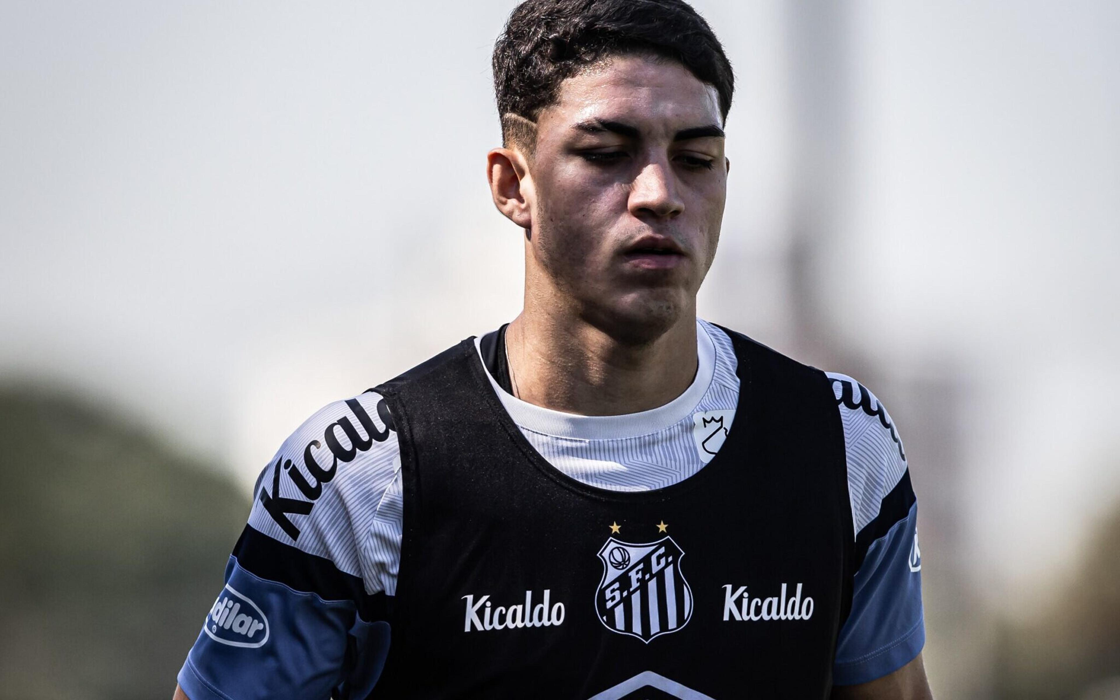 Santos desconfia de jovem e analisa contratação de zagueiro