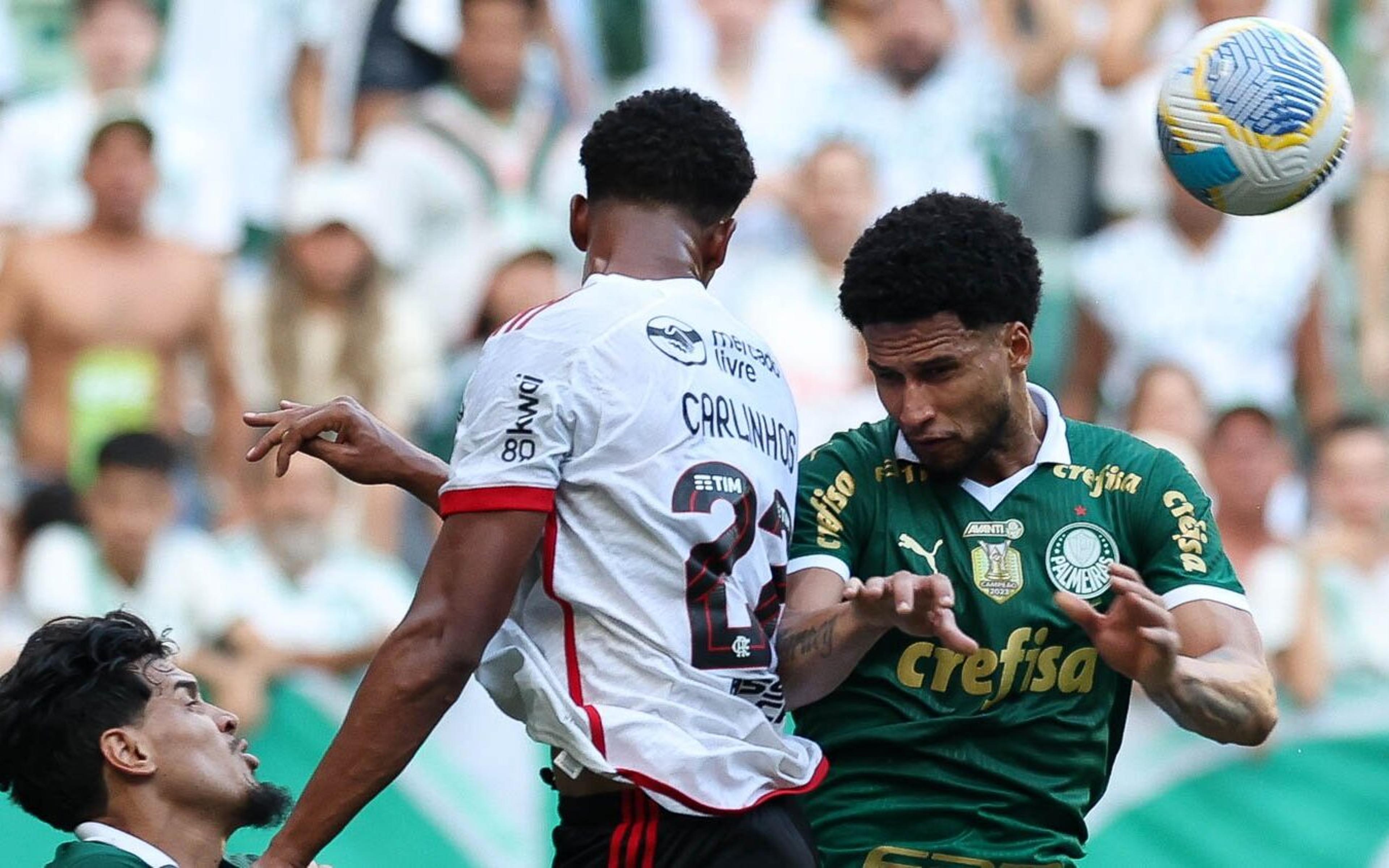 Contratado para o lugar de Gabigol, Carlinhos completará 40 dias sem atuar pelo Flamengo