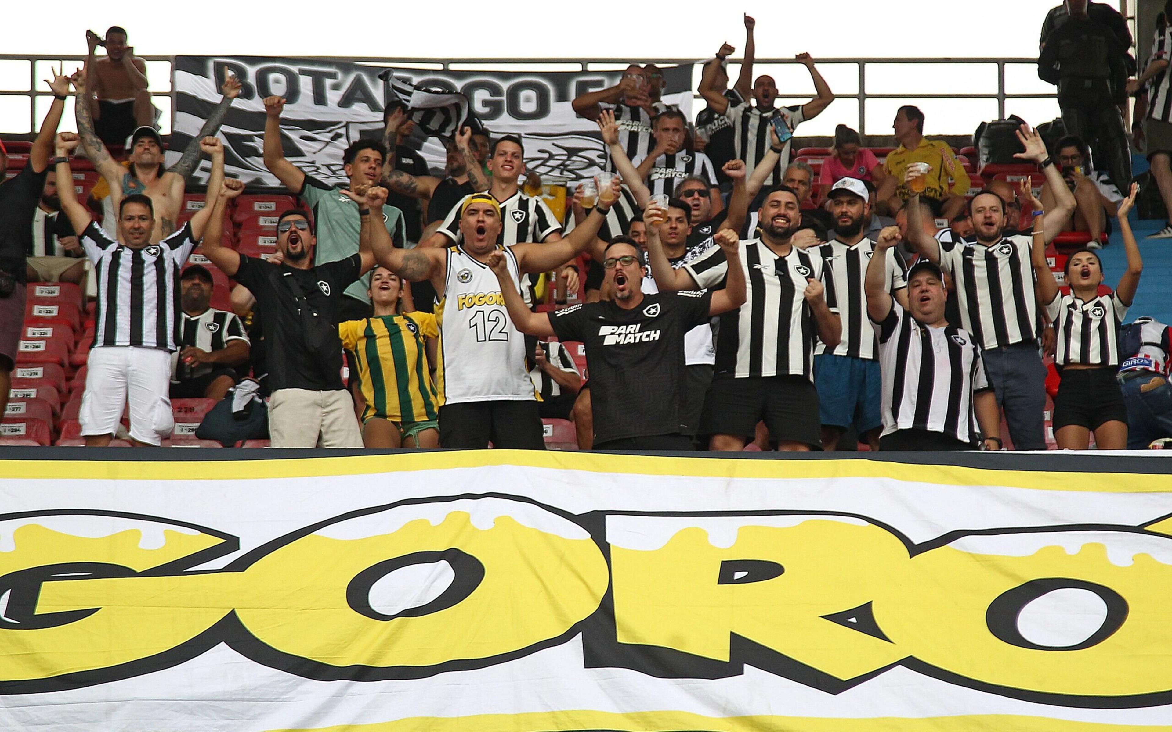 Botafogo vai à Conmebol prestar queixa após episódio envolvendo a torcida