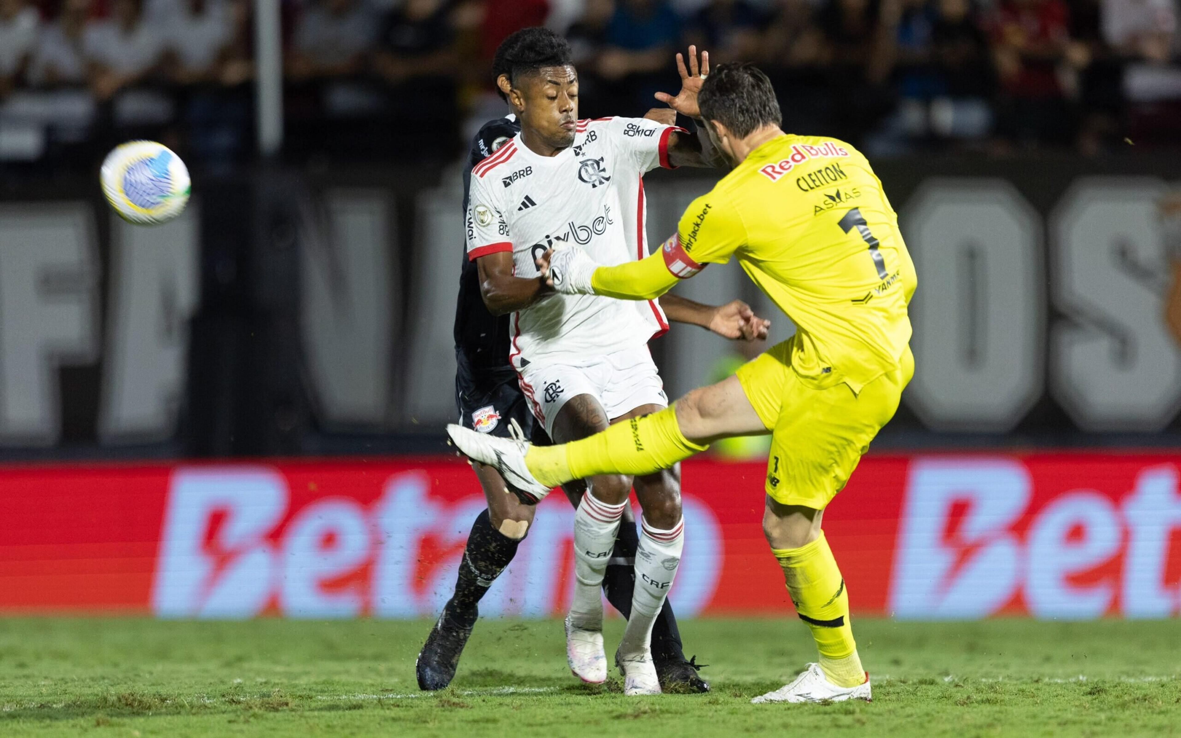 Bruno Spindel e Bruno Henrique detonam arbitragem do Brasileirão: ‘Sempre contra o Flamengo’