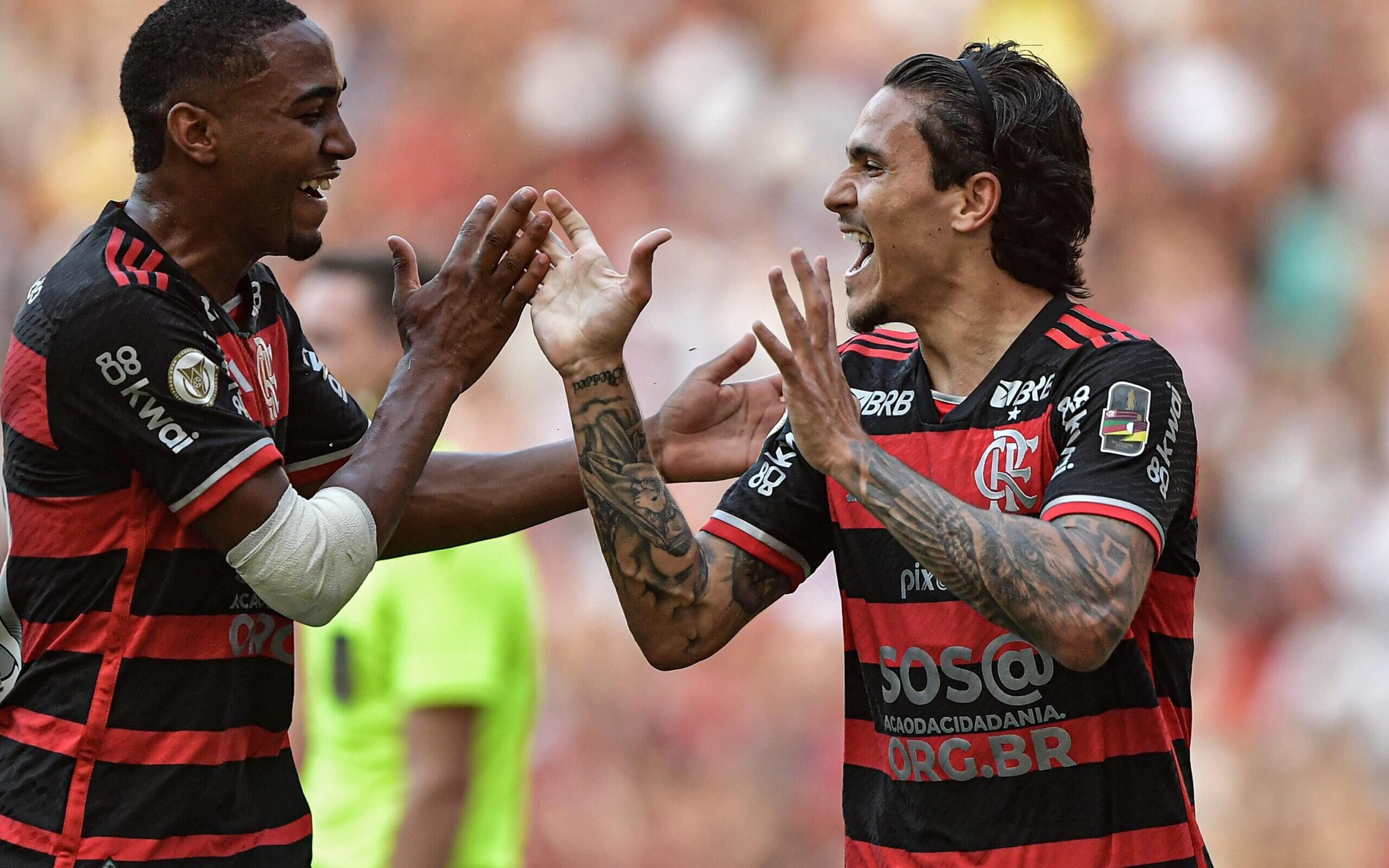 Torcedores do Flamengo elegem quem merece receber ‘nota 10’ em vitória no Brasileirão