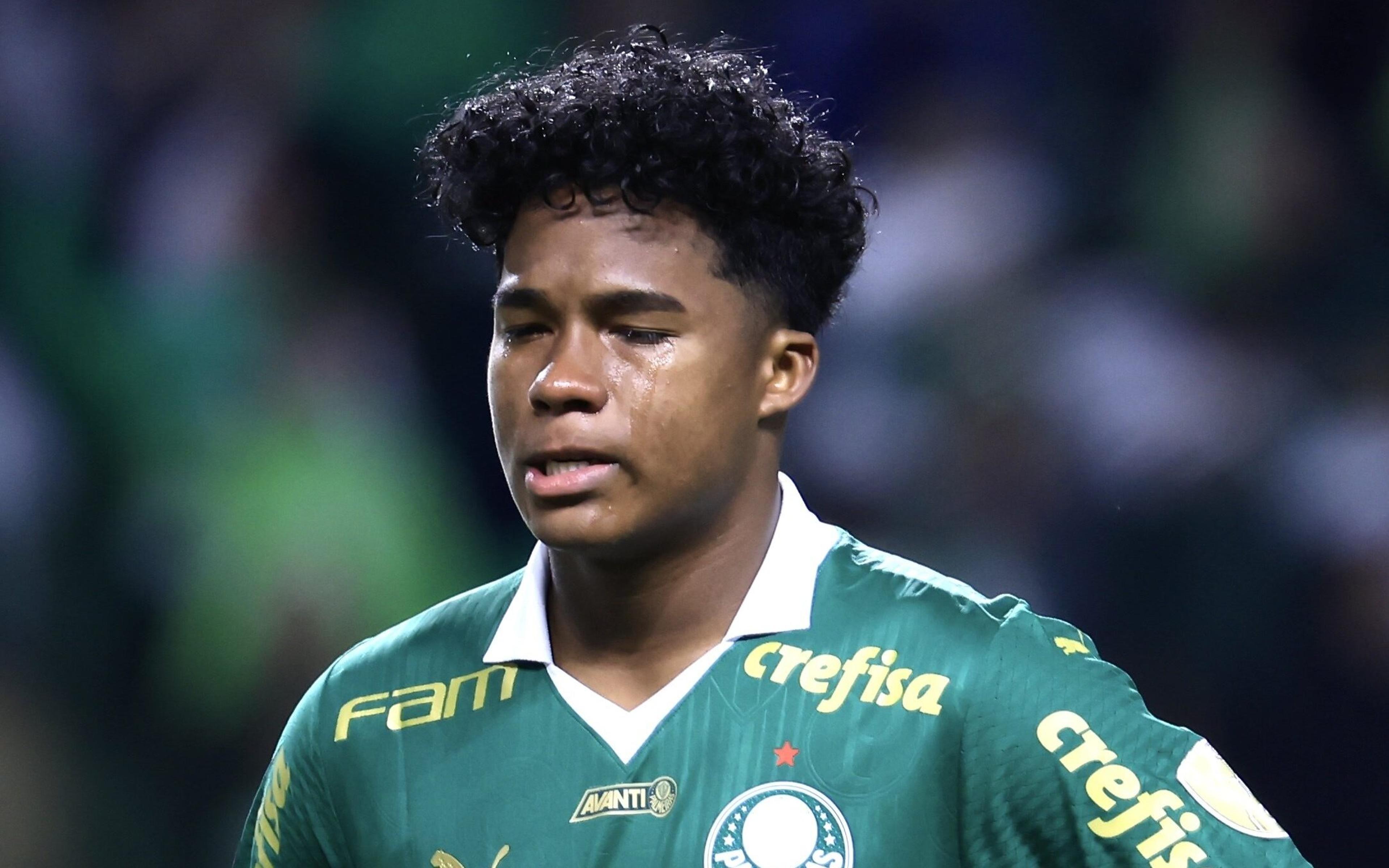 Despedida de Endrick inflama estádio do Palmeiras, e torcedores se derretem pelo jovem ídolo