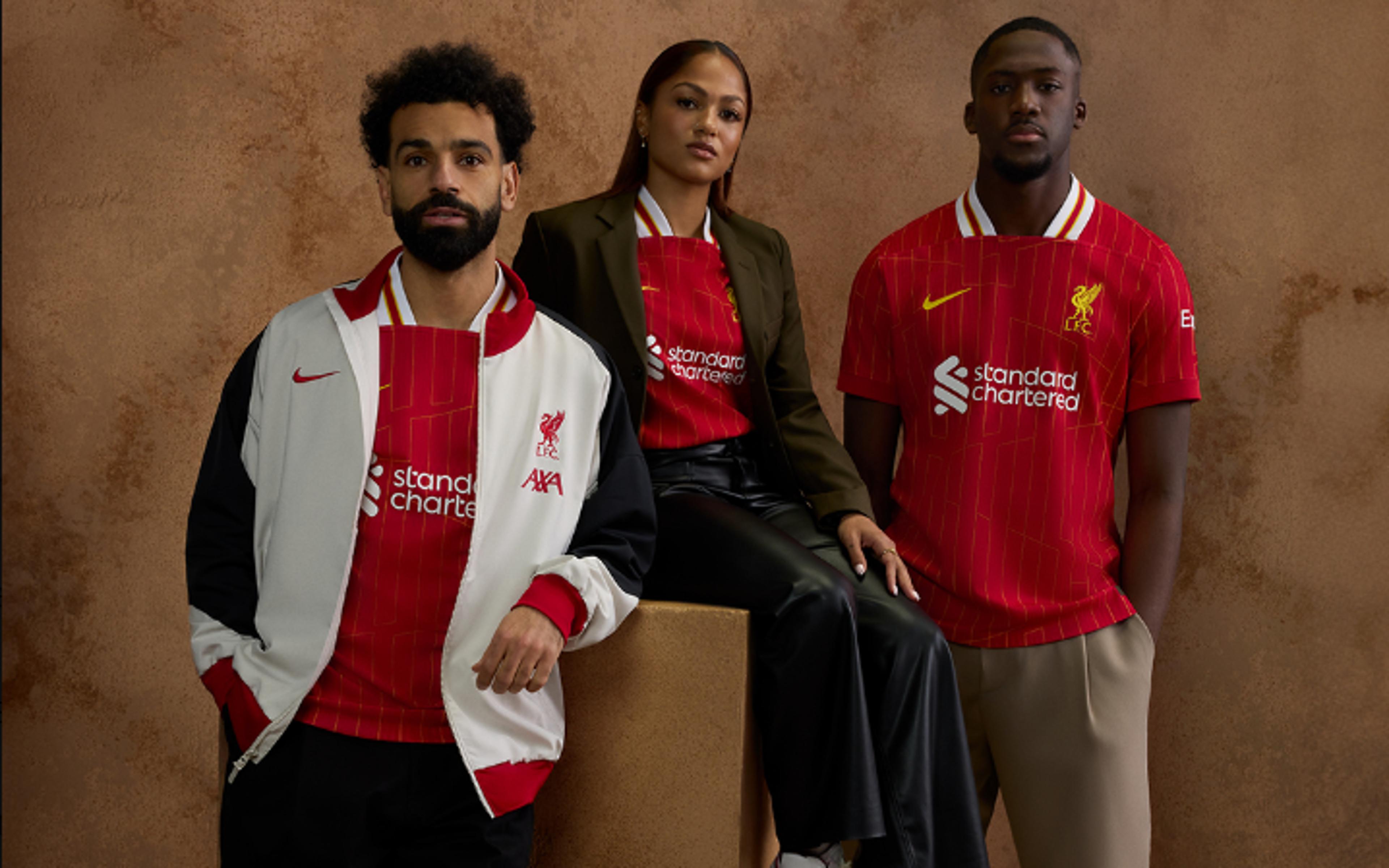 Liverpool lança nova camisa em homenagem a feito histórico