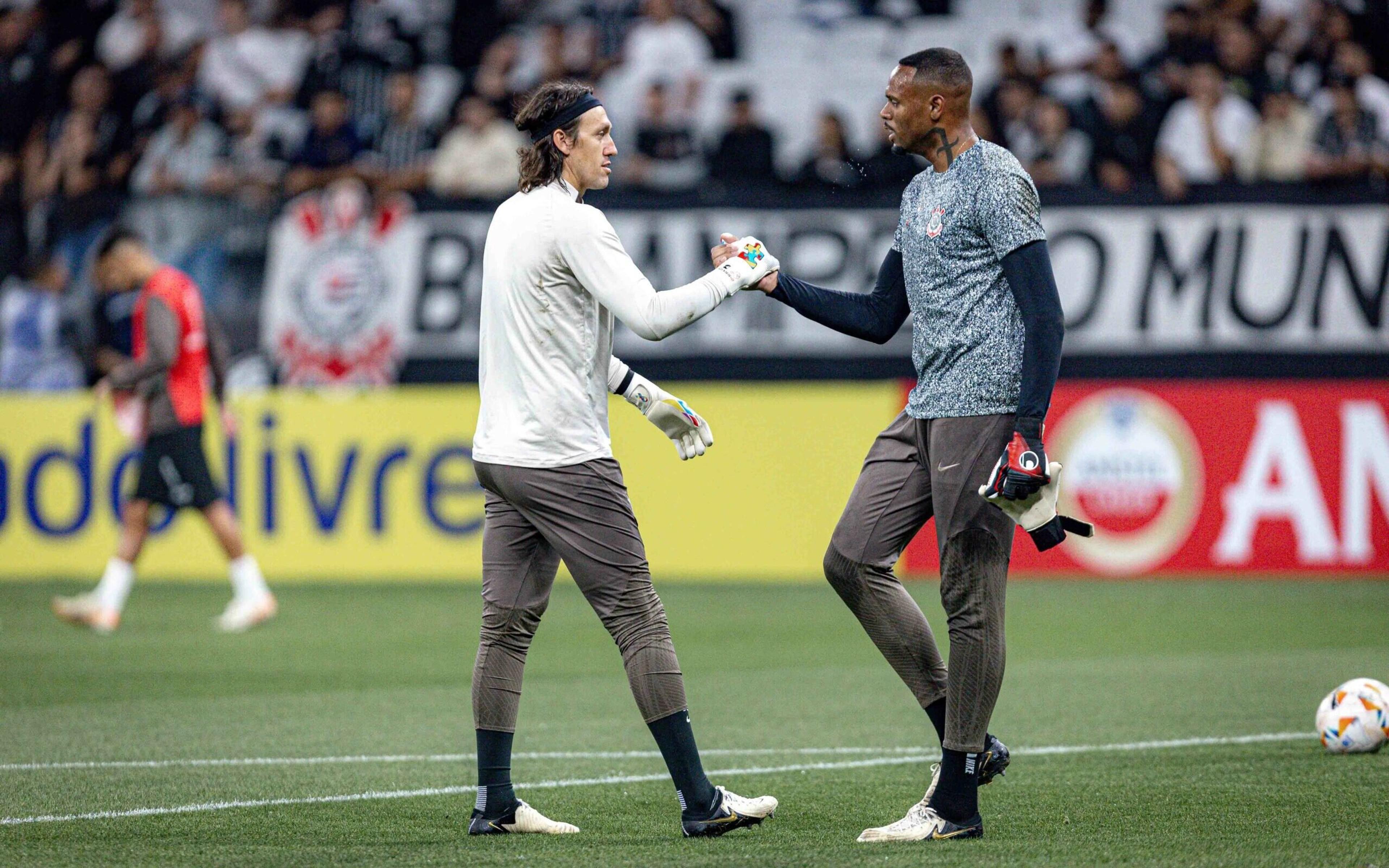 Sem Cássio, Corinthians corre risco de perder Carlos Miguel