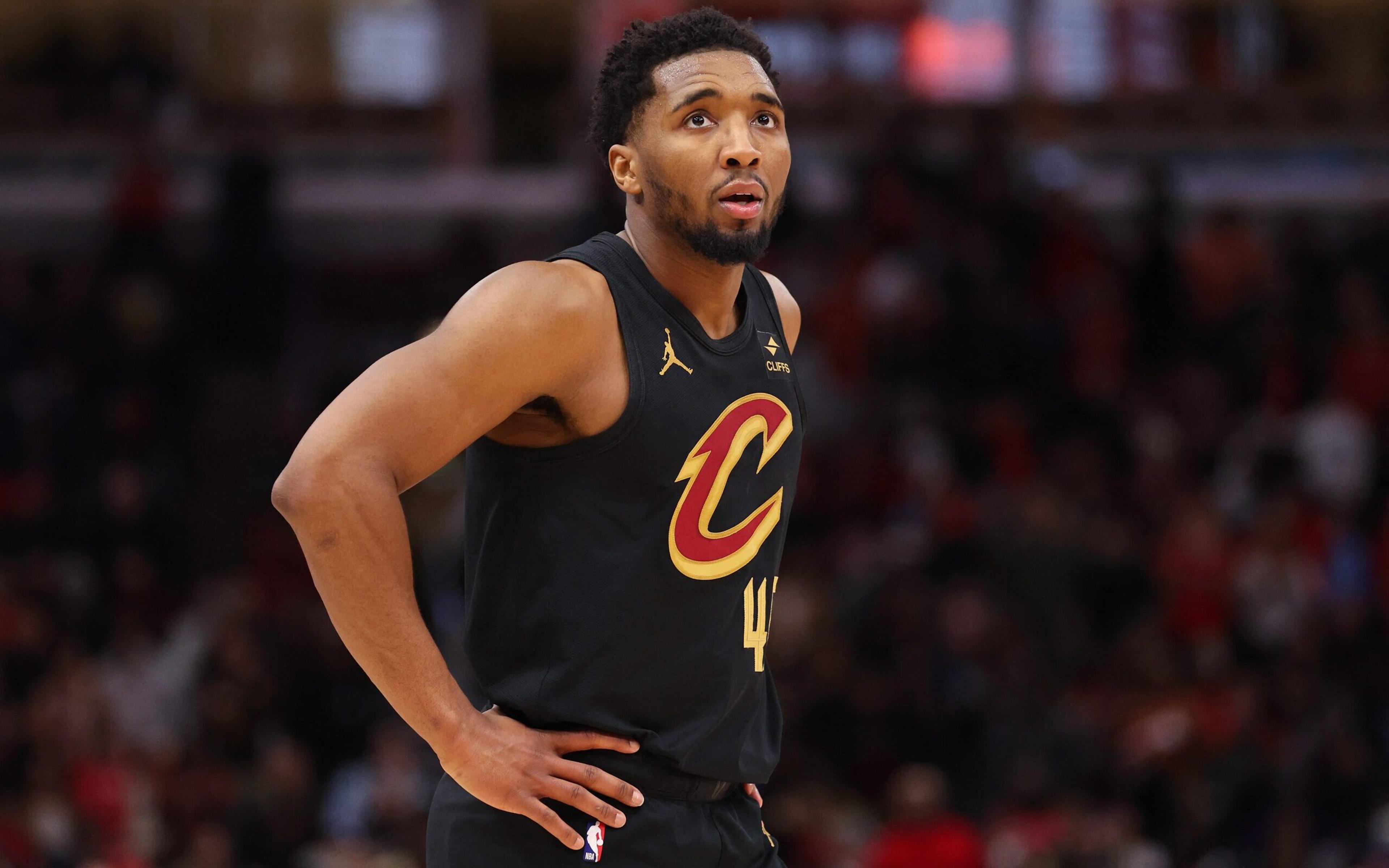 Donovan Mitchell está fora do jogo entre Cavaliers e Celtics nos playoffs da NBA