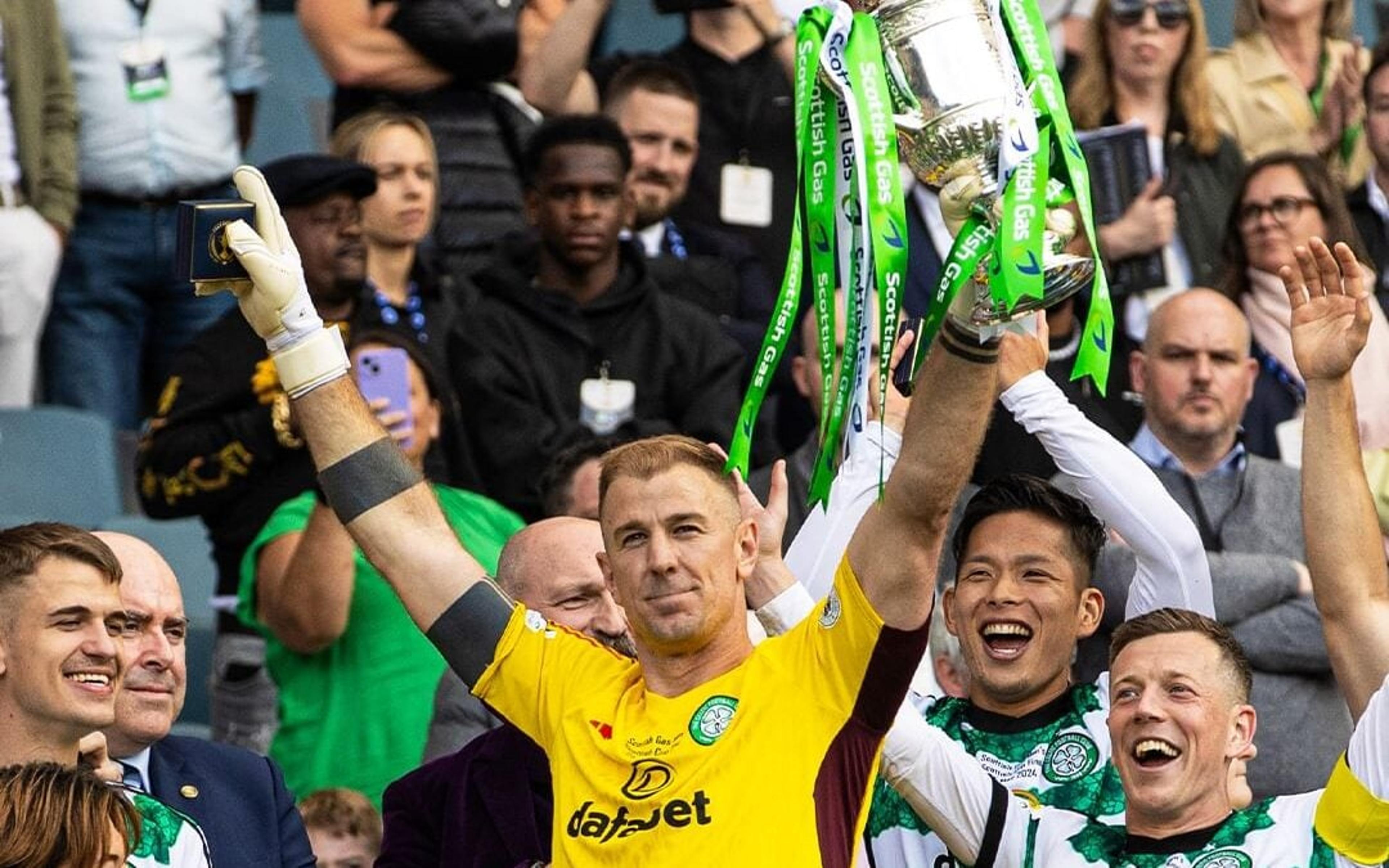 Joe Hart, ex-goleiro do Manchester City, se despede do futebol com título da Copa da Escócia