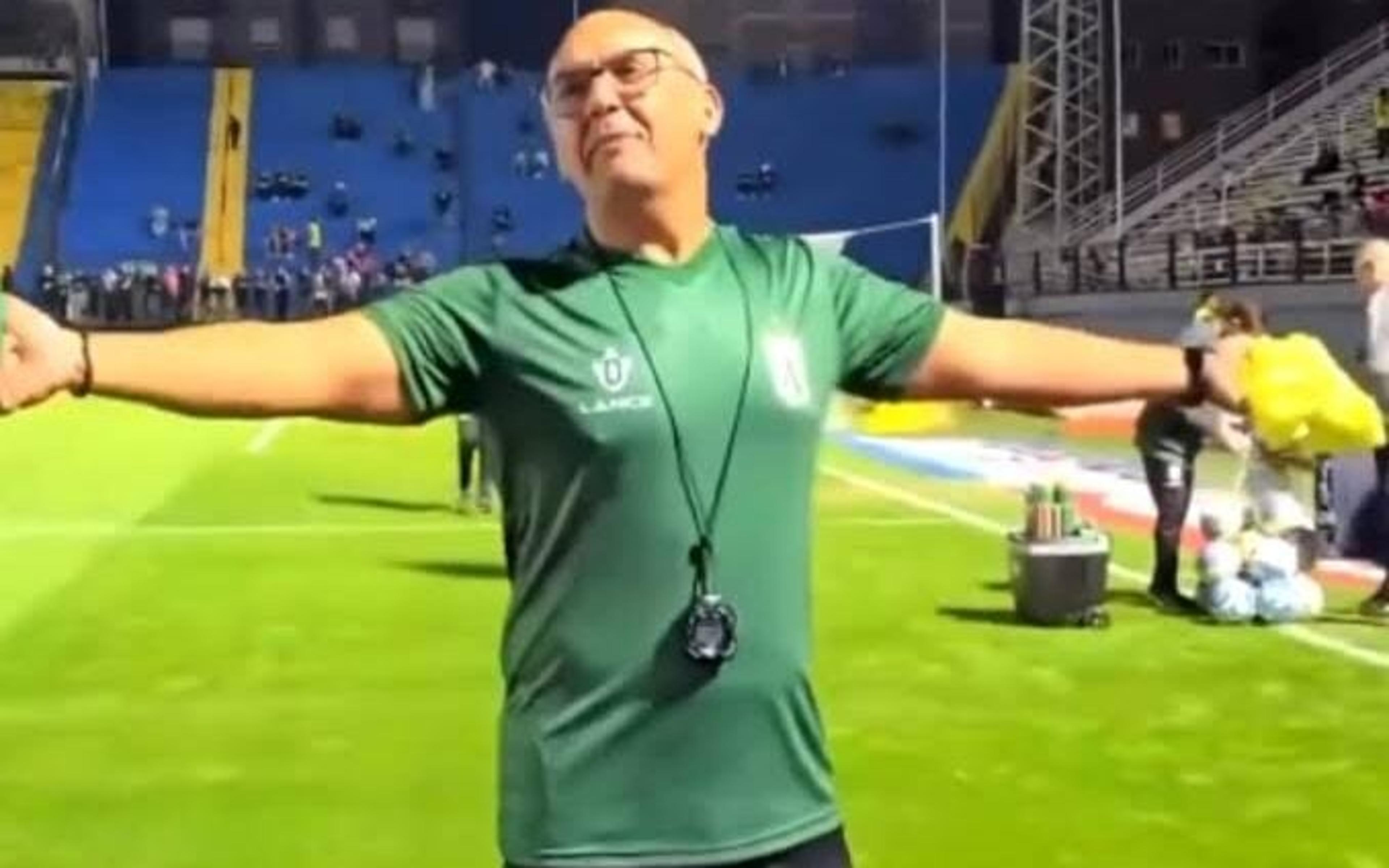 Alvo de xenofobia de torcedores do Bragantino, preparador do Sousa pede solução: ‘Identificar e punir’