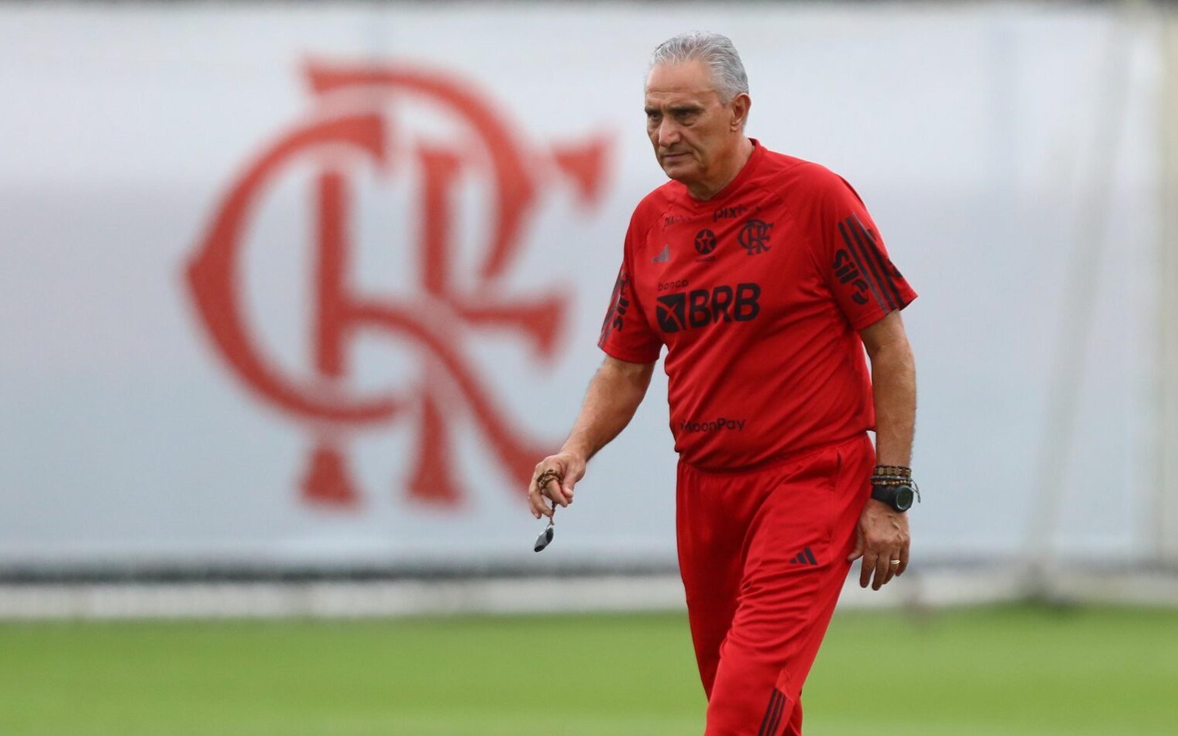 Ex-Flamengo defende permanência de Tite no clube e manda recado a Landim