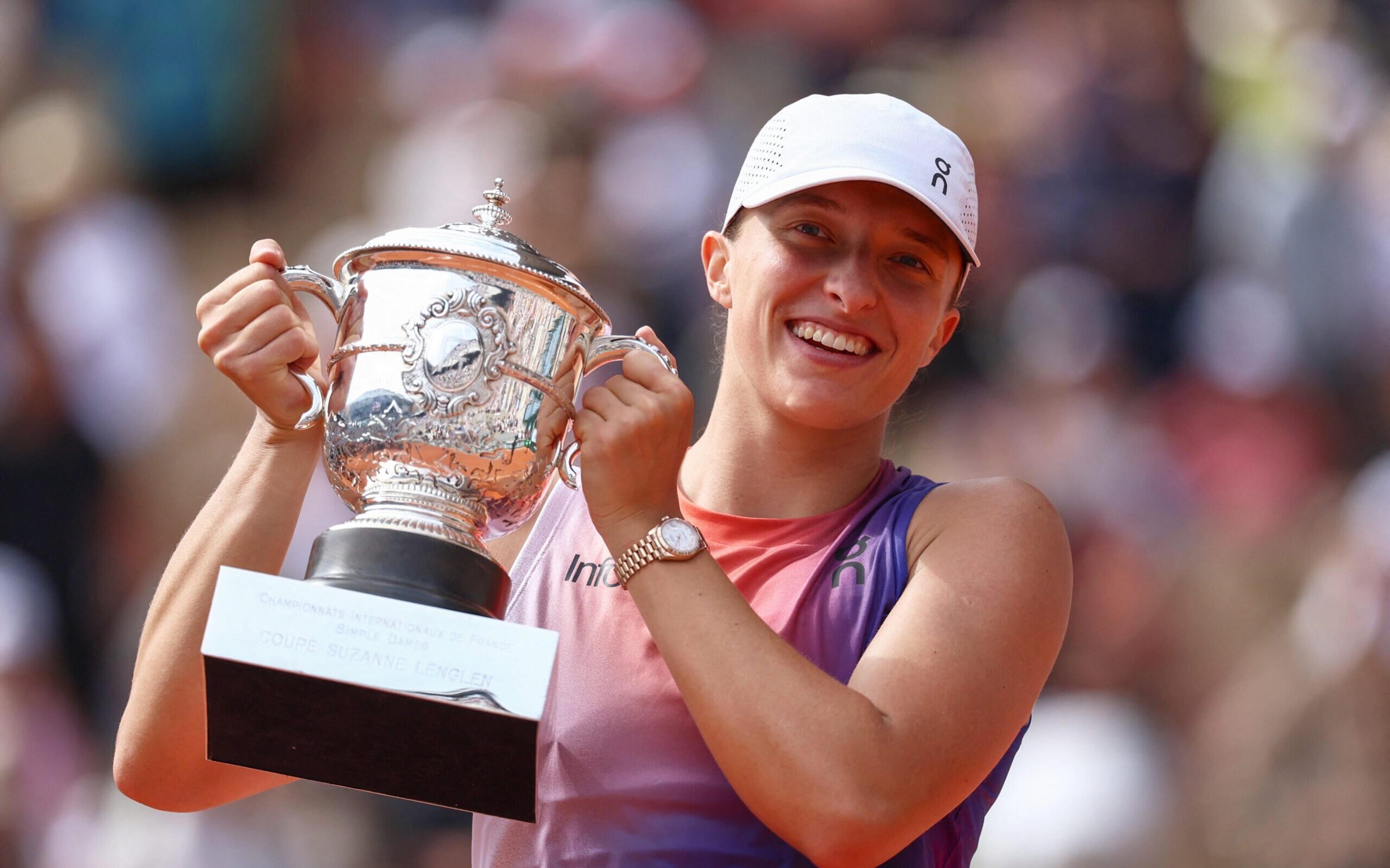 Swiatek domina Paolini e é TETRA de Roland Garros