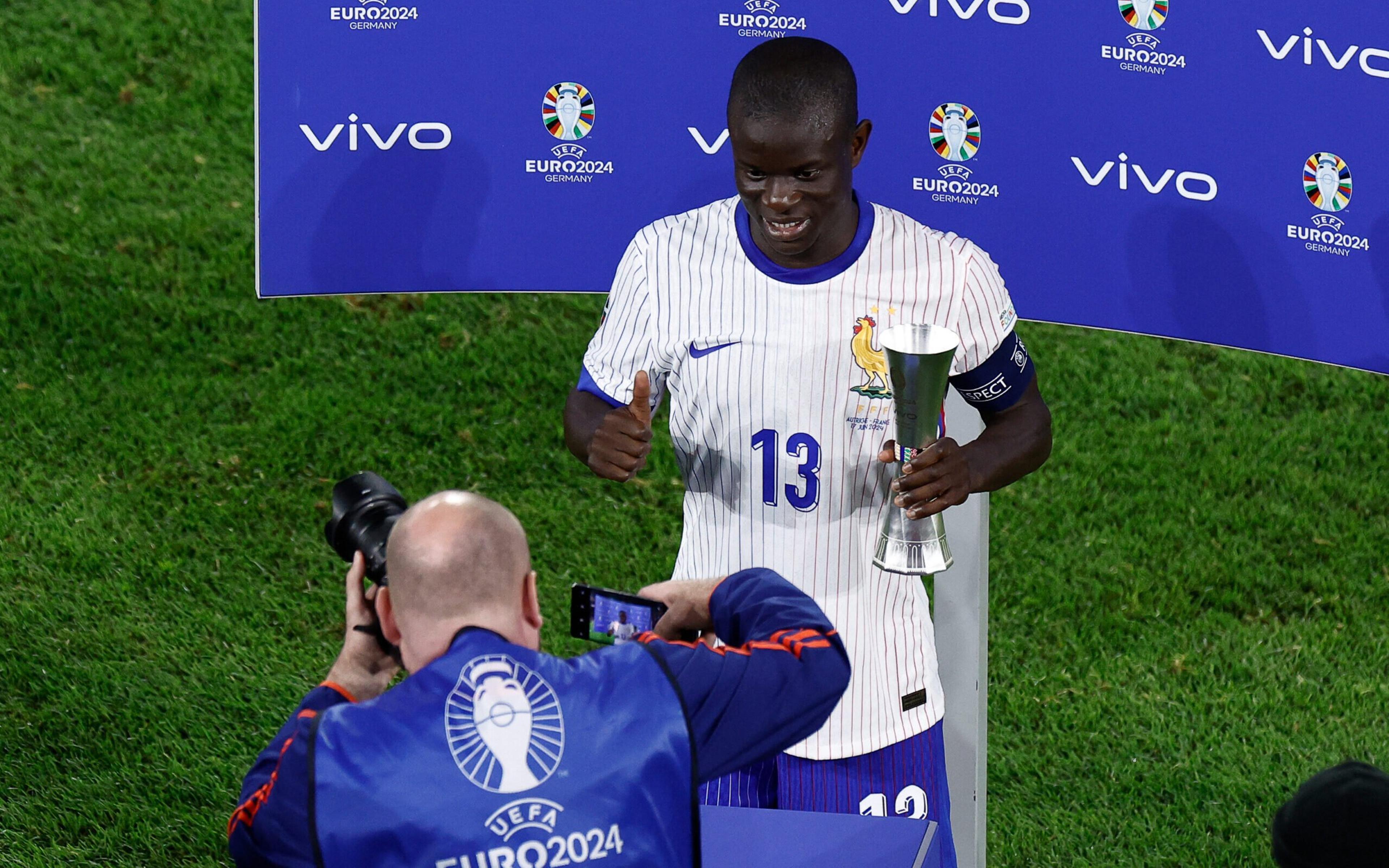 ANÁLISE: Em retorno, Kanté volta a se provar como alicerce da França em estreia na Eurocopa