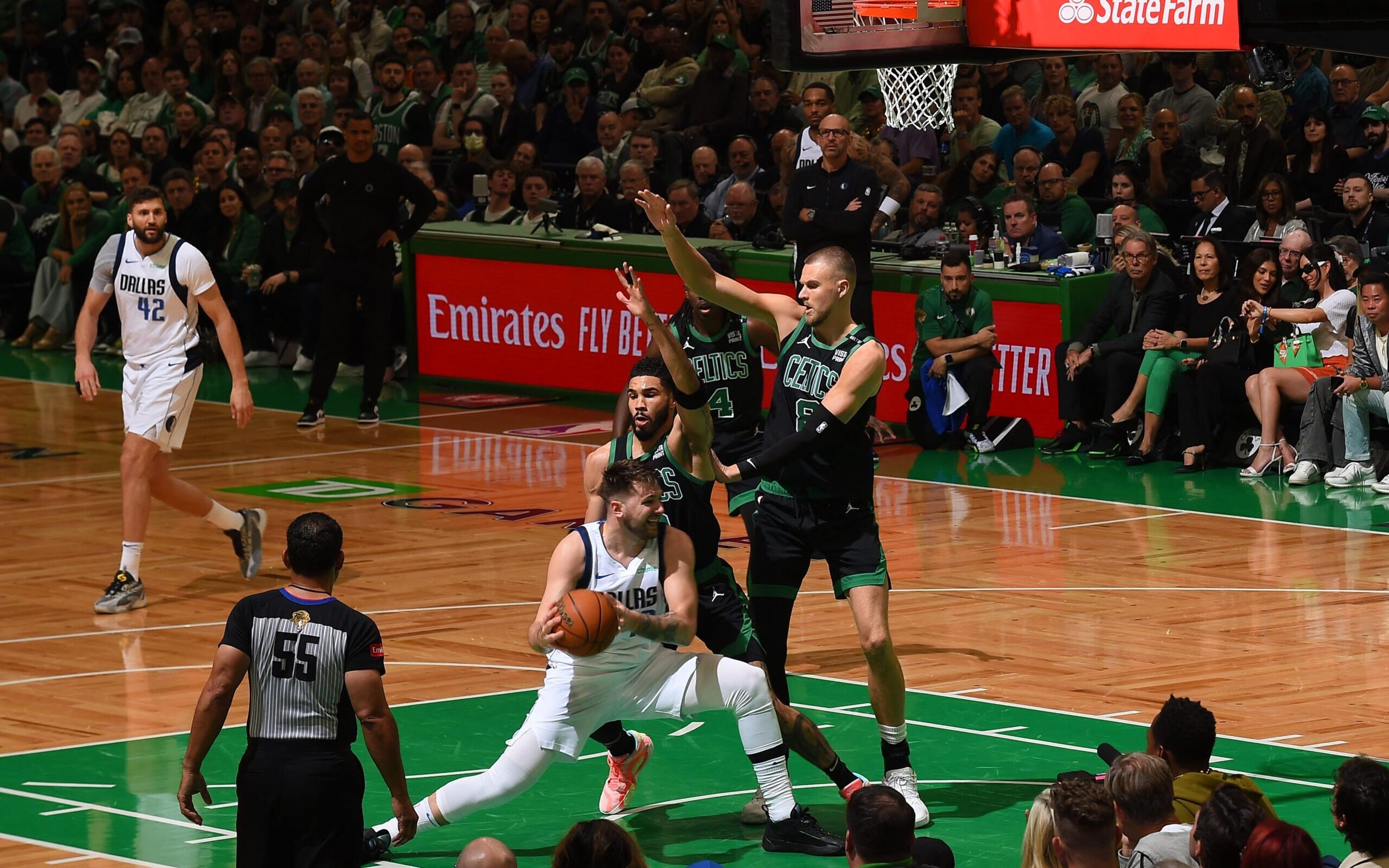 Celtics ou Mavericks: qual franquia finalista da NBA é mais valiosa?