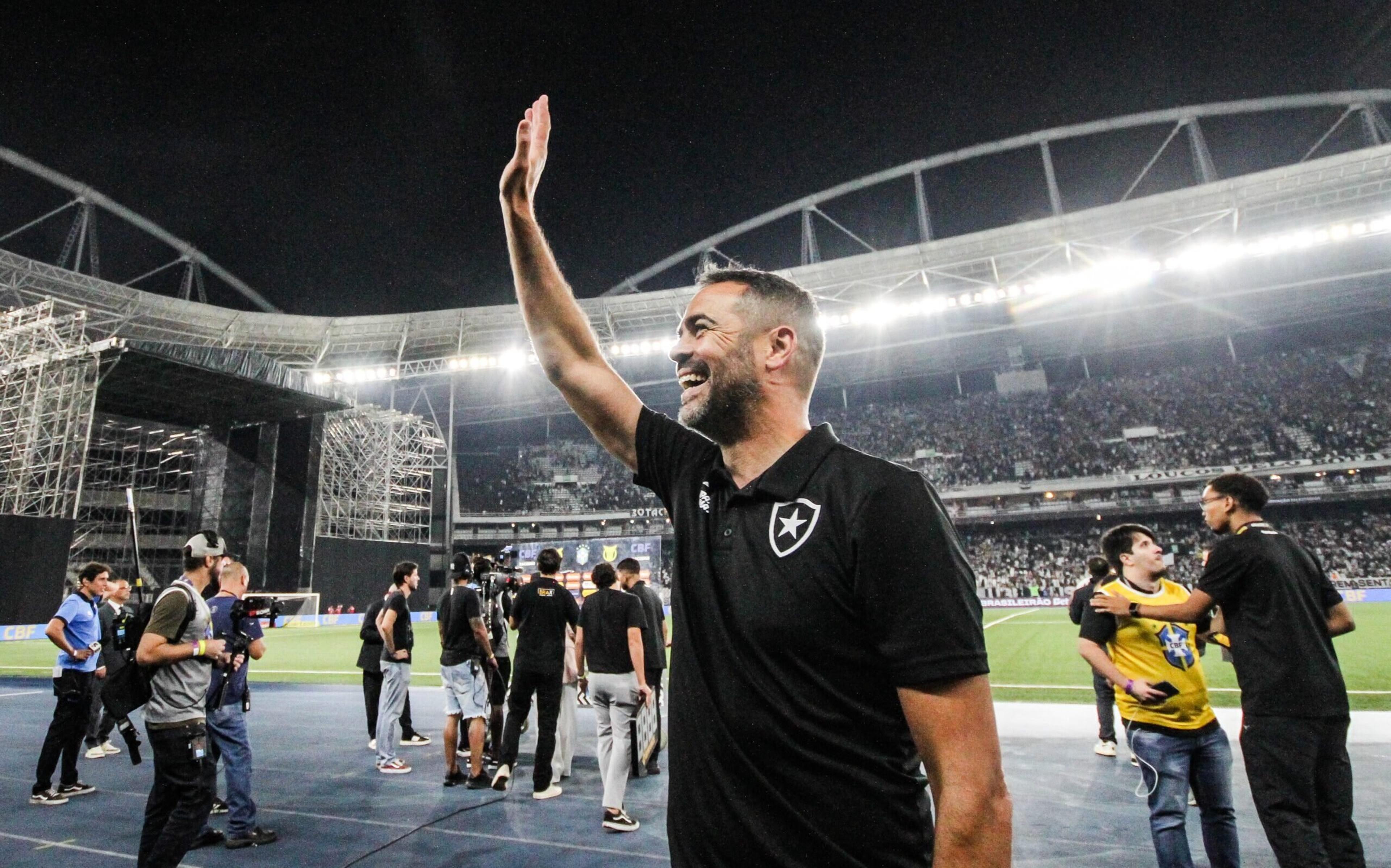 Botafogo pode ter reforços caseiros para a sequência do Brasileirão