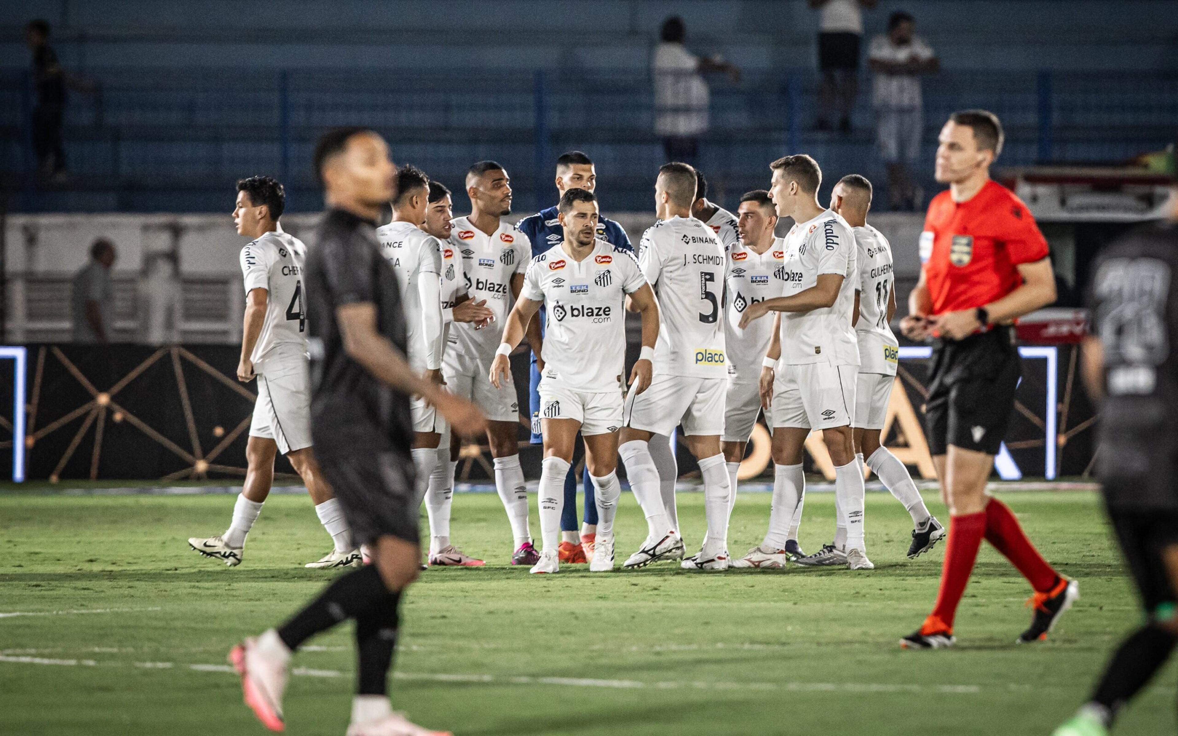 Santos x Chapecoense: onde assistir, escalações e horário do jogo pela Série B