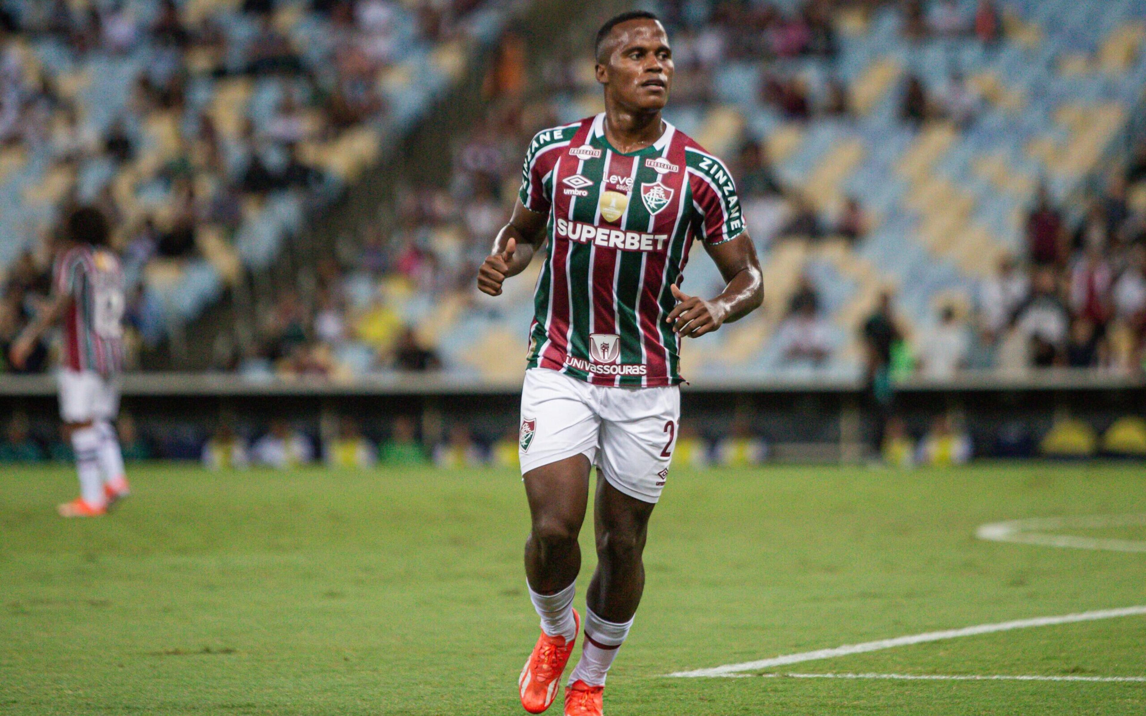 Fluminense tem desempenho desastroso sem Arias, convocado para Copa América