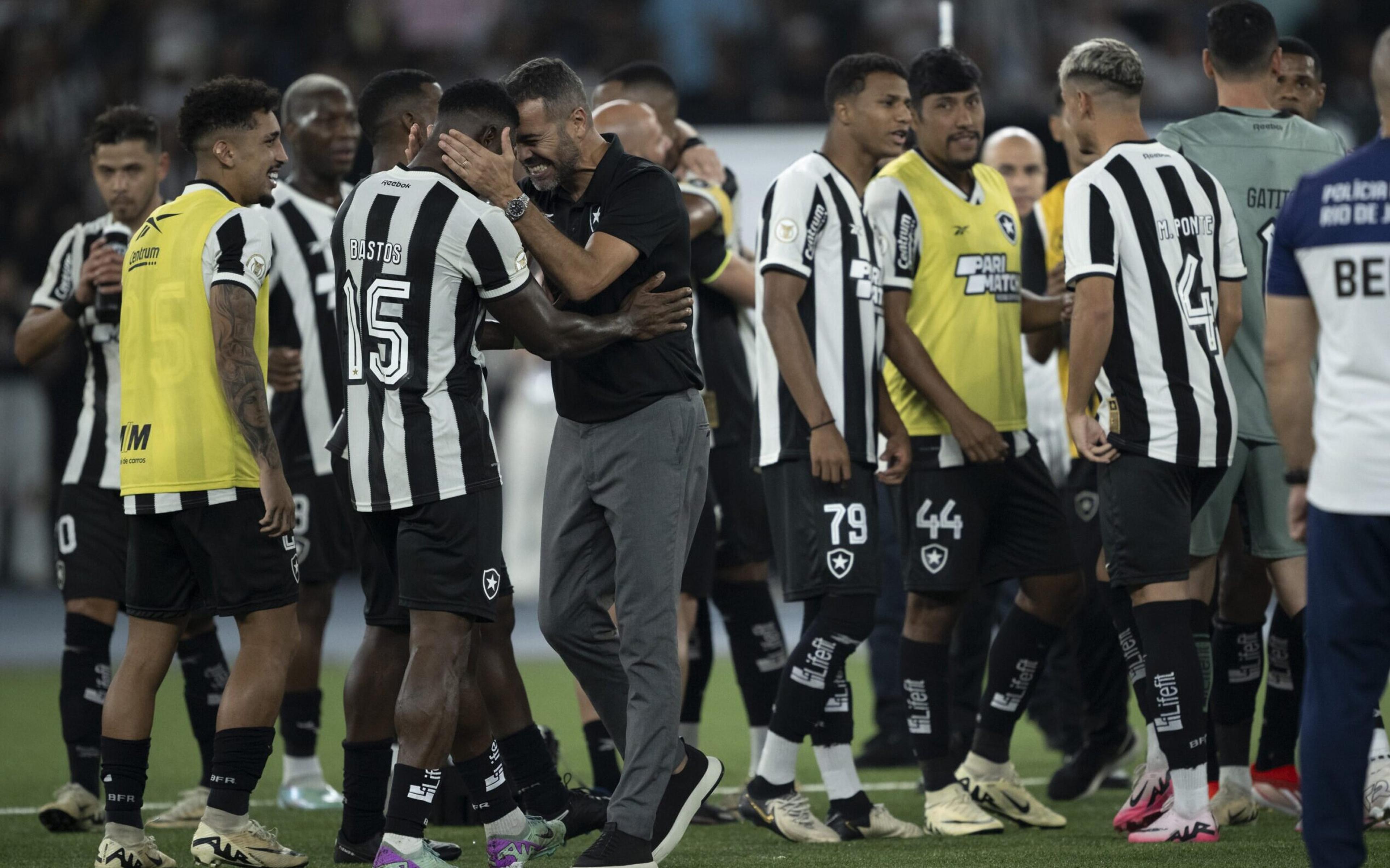 Comentarista elogia troca de titular no Botafogo