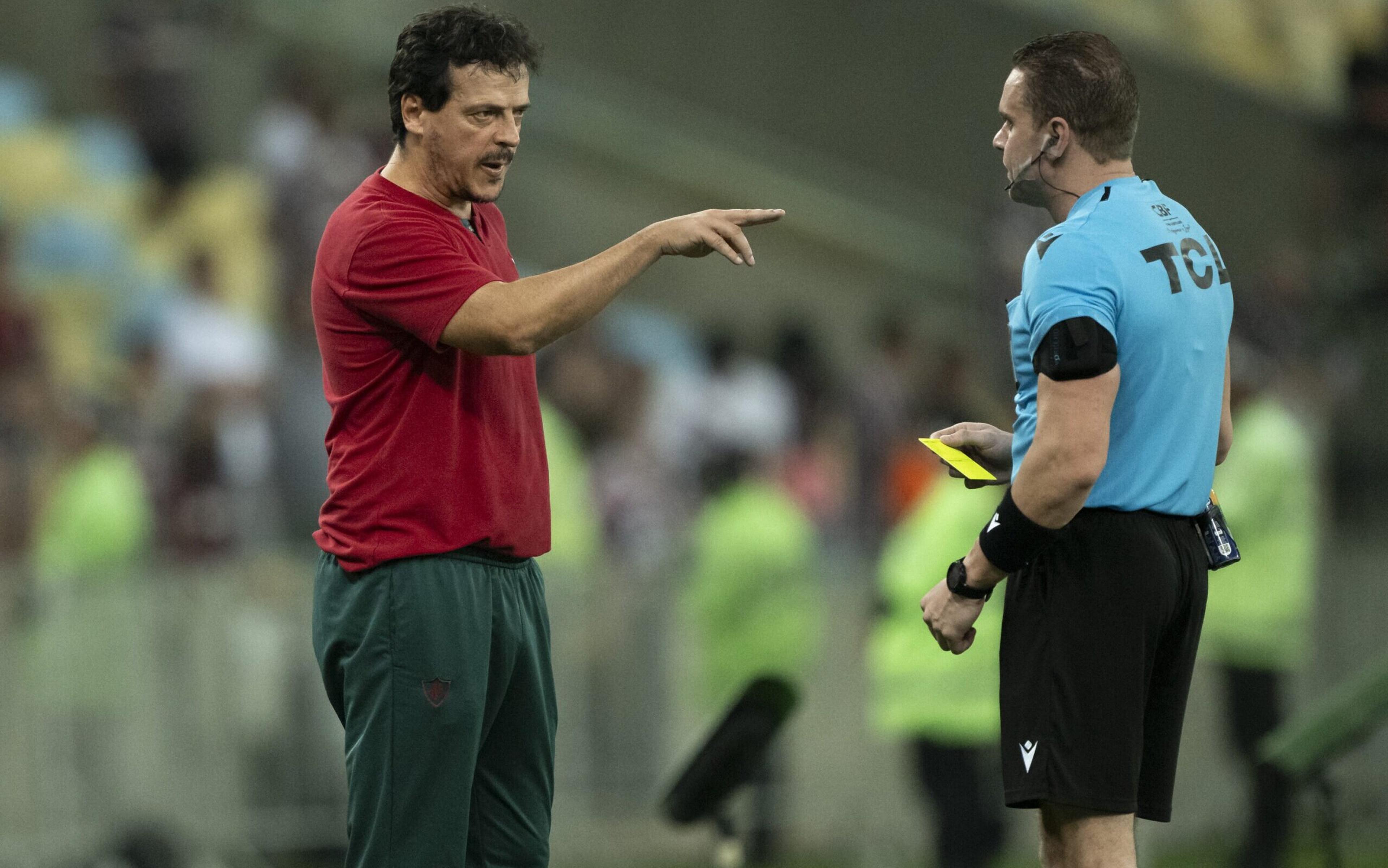 Técnico do Fluminense, Fernando Diniz dispara sobre estilo de jogo: ‘Sei o que estou fazendo’