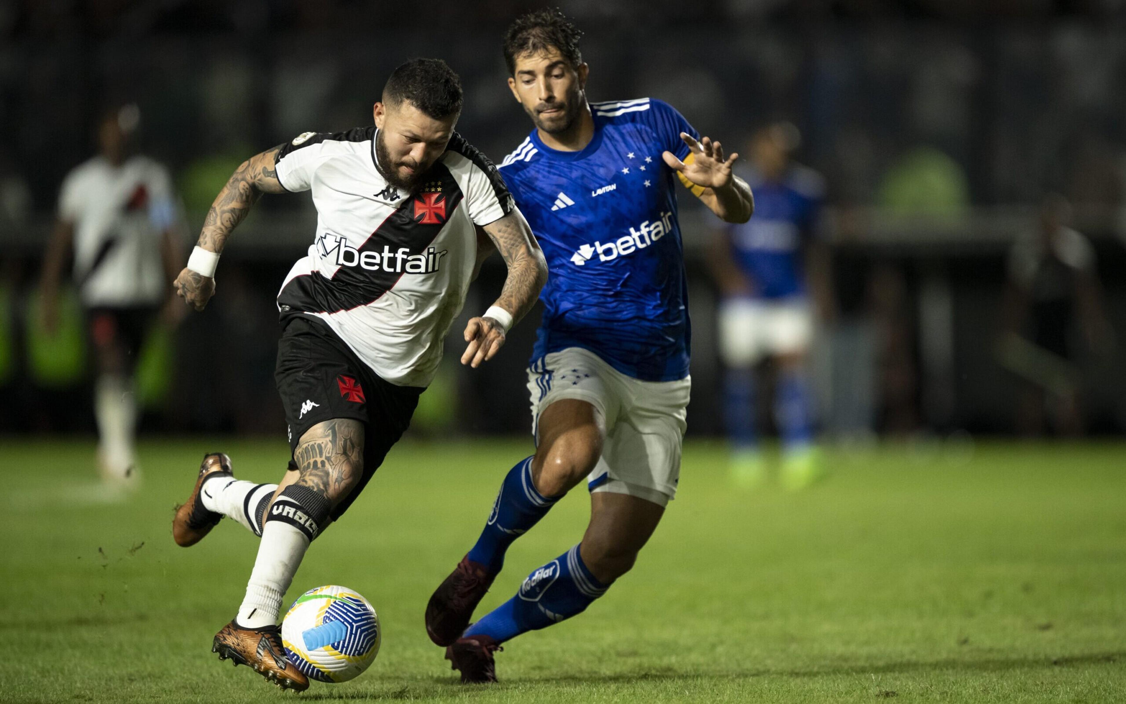 Vasco empata com Cruzeiro em São Januário, e Álvaro Pacheco segue sem vencer no Cruz-Maltino