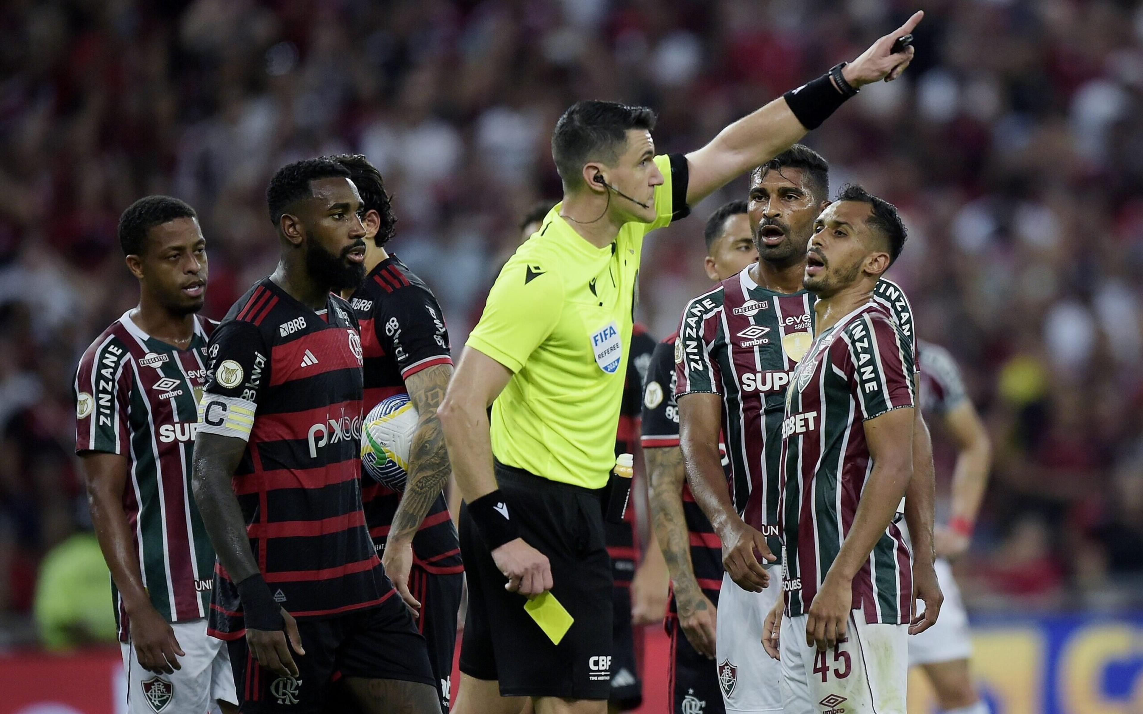 Comentarista de arbitragem explica pênalti marcado em Fluminense x Flamengo