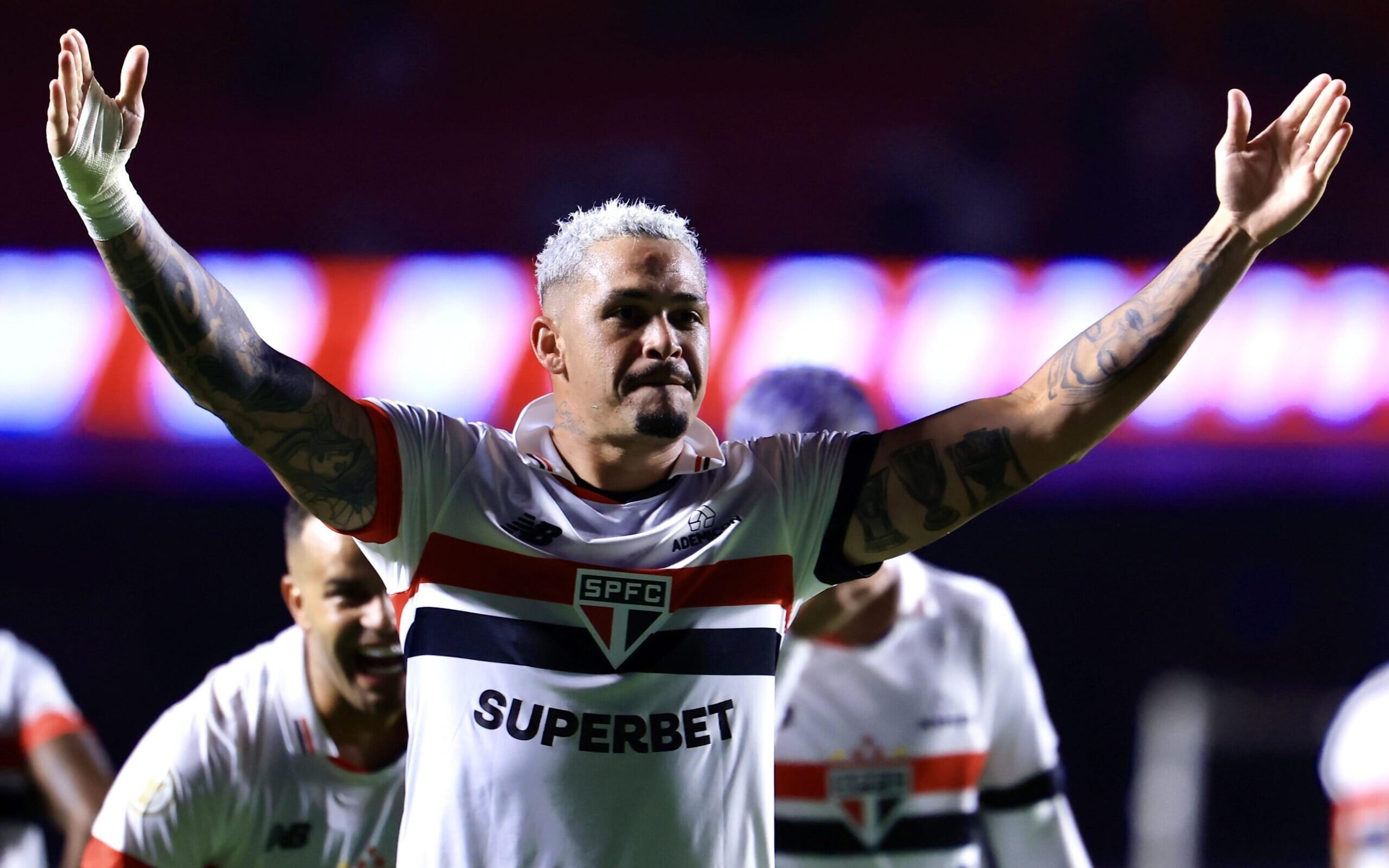 São Paulo vence Criciúma e encerra jejum de quatro partidas sem vitórias no Brasileirão