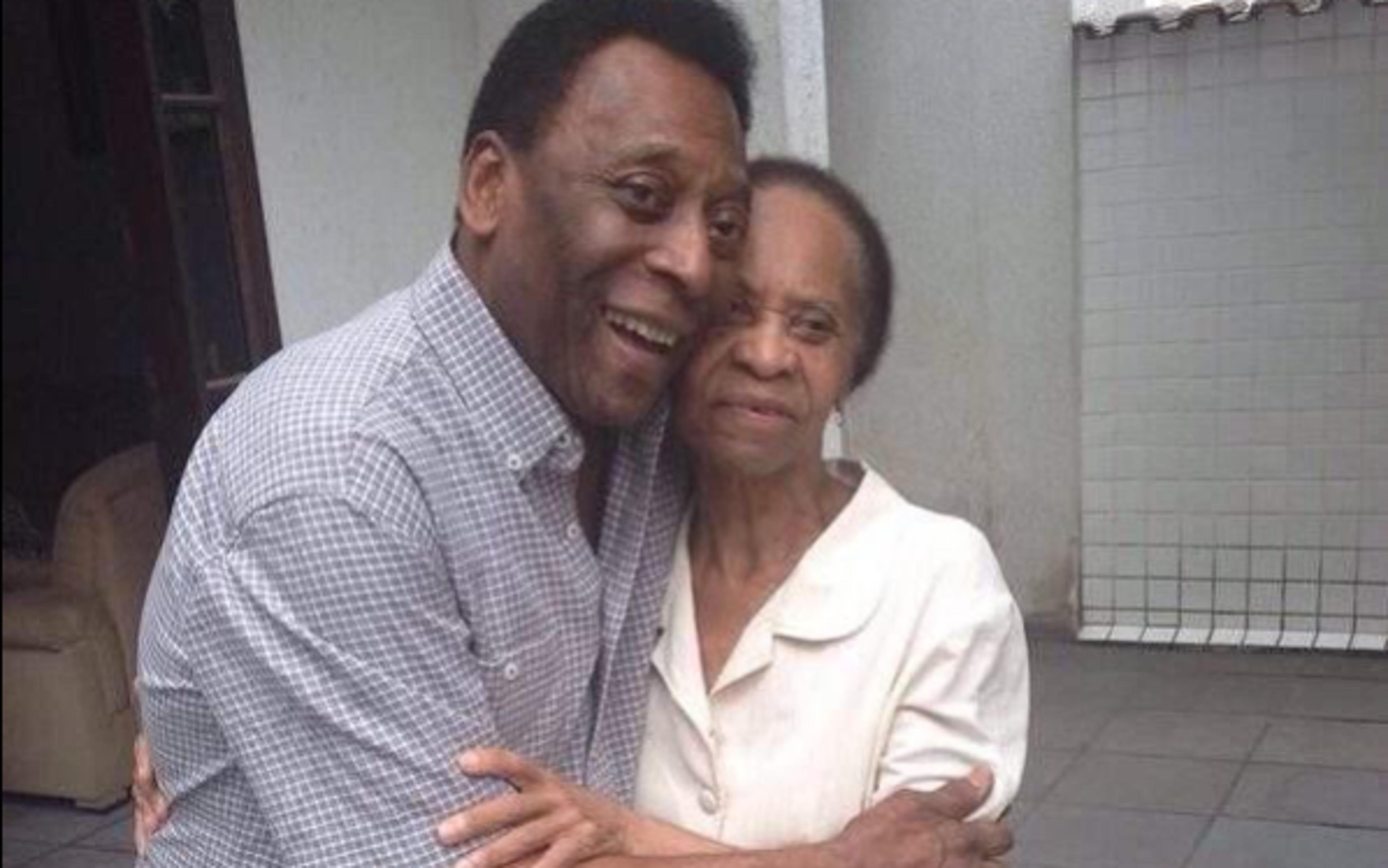 Mãe de Pelé morre aos 101 anos