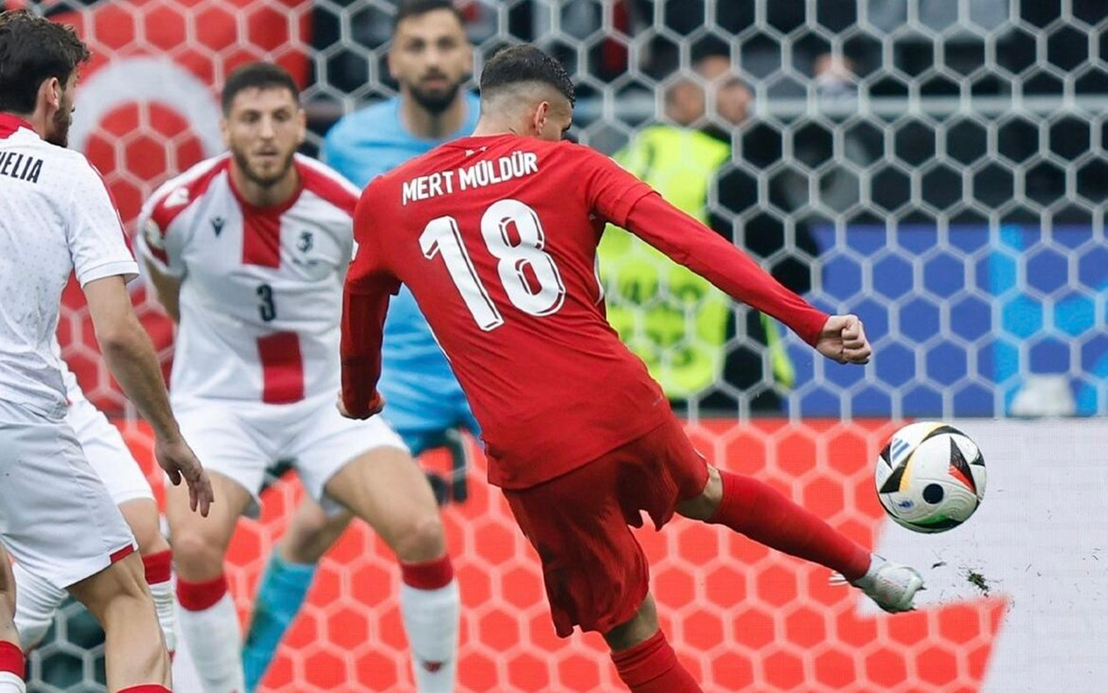 Em jogo emocionante, Turquia vence Geórgia na primeira rodada da Eurocopa